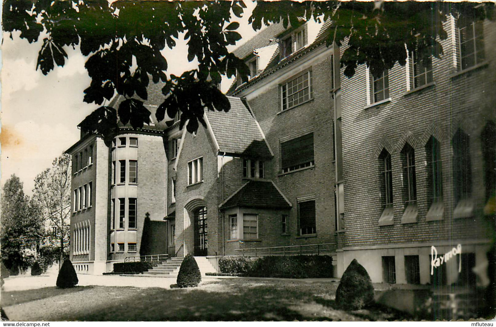 92* BAGNEUX  Ecole St Gabriel      CPSM (9x14cm)   RL44,0852 - Bagneux