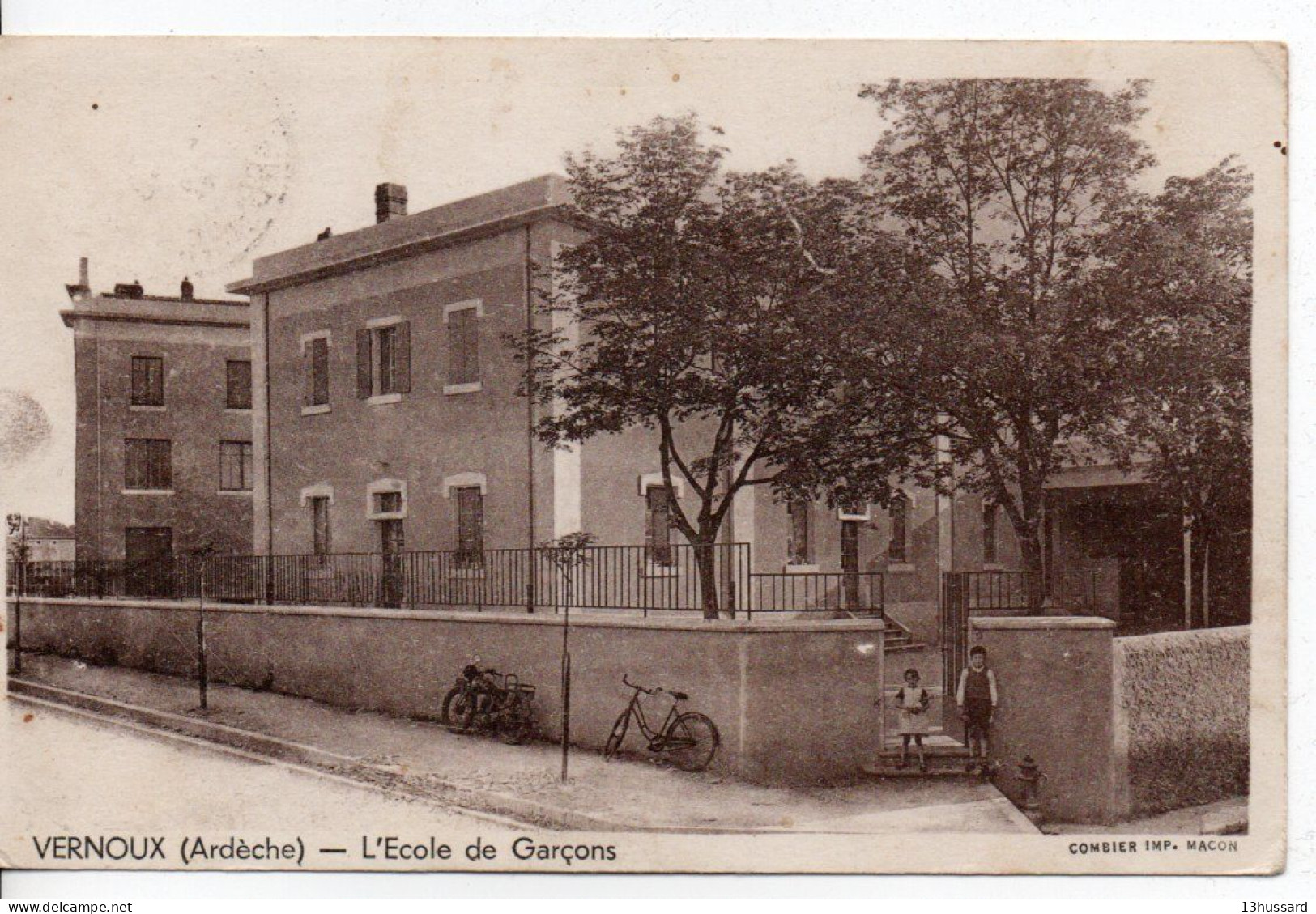 Carte Postale Ancienne Vernoux - L'Ecole De Garçons - Vernoux