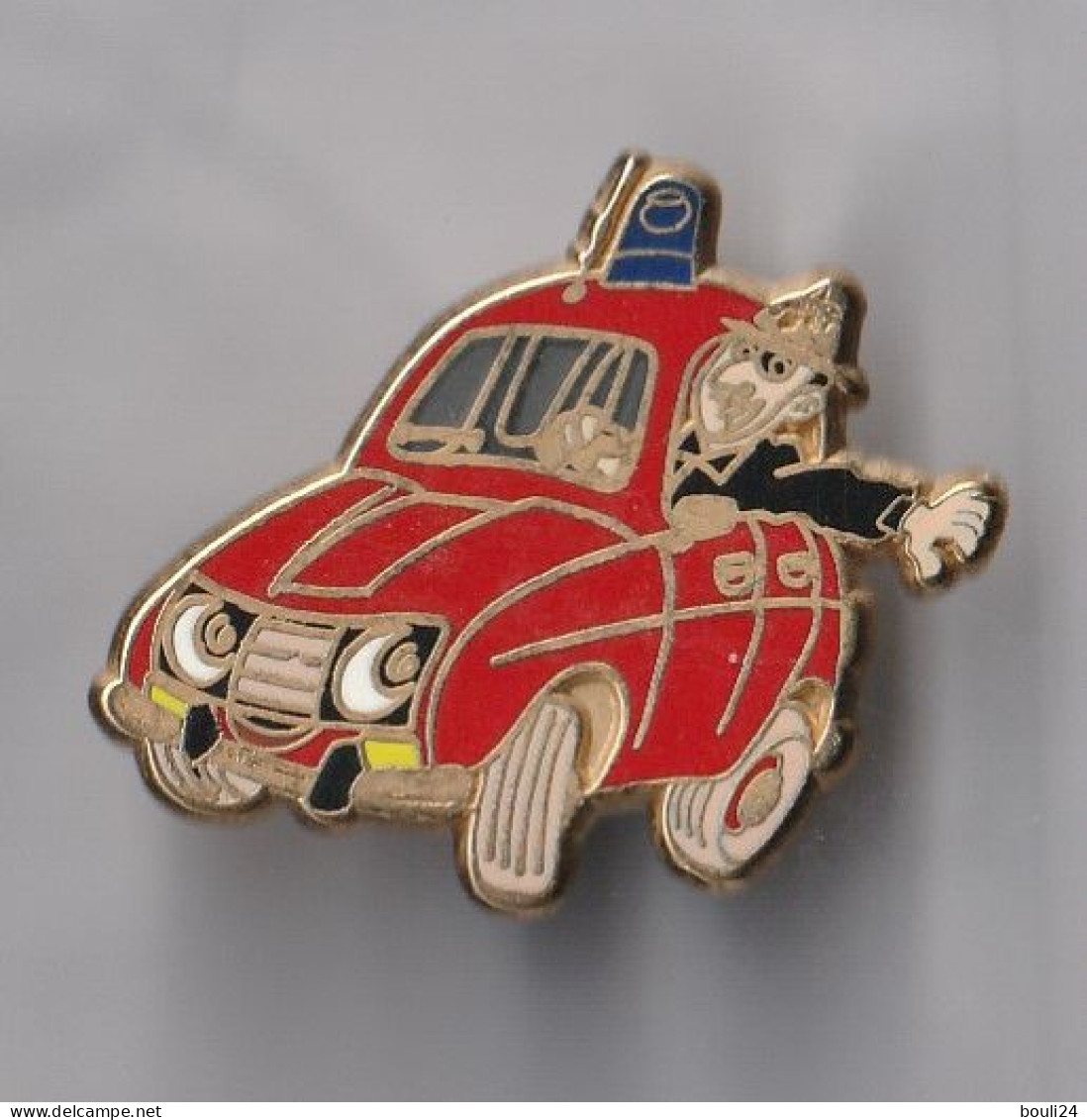 PIN'S THEME POMPIERS VOITURE ET SAPEUR  SIGNE  BALLARD  FLAMMECHE ET CORNAFEU - Pompiers