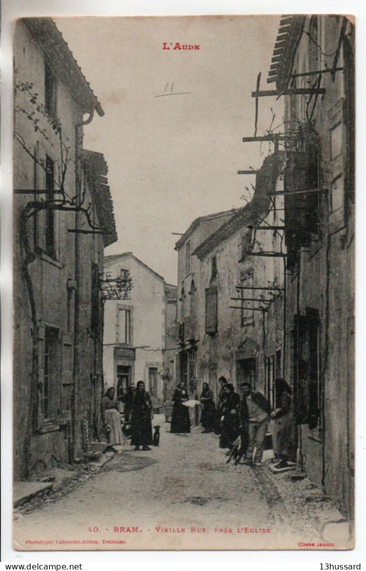 Carte Postale Ancienne Bram - Vieille Rue, Près L'Eglise - Bram
