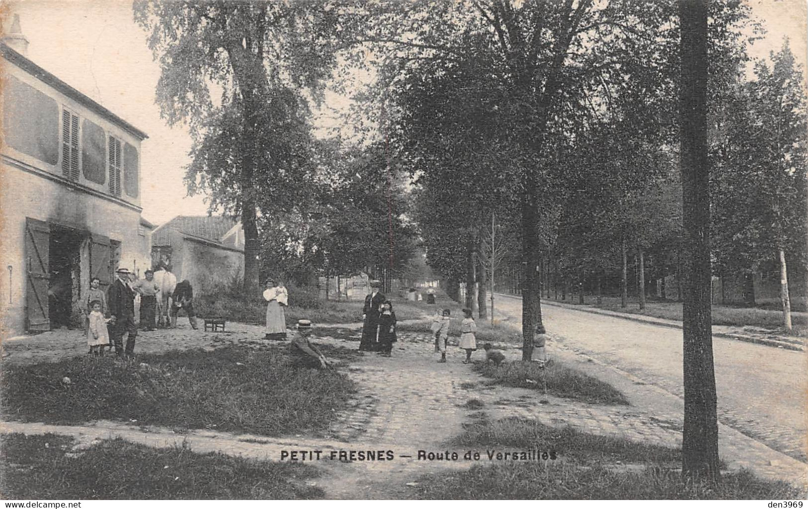 Petit-FRESNES (Val-de-Marne) - Route De Versailles - Voyagé 1915 (2 Scans) Denise Hâtay à Maillebois Eure-et-Loir - Fresnes