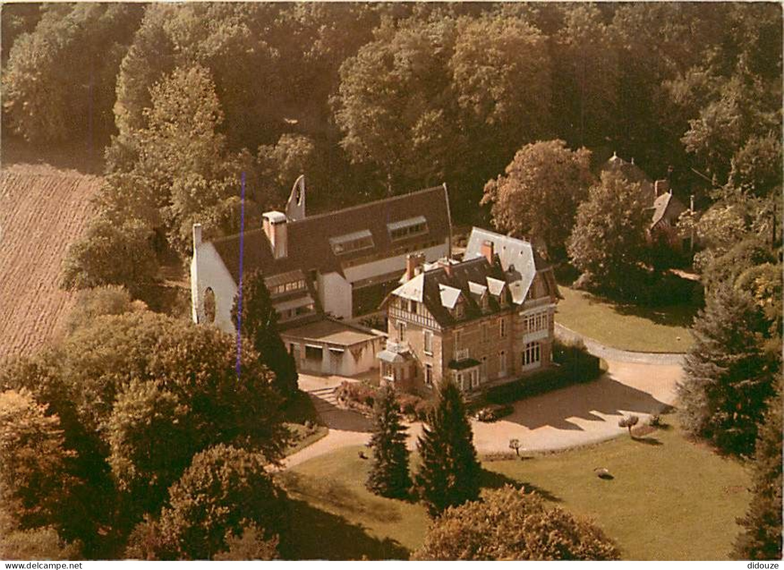 91 - Saint Sulpice De Favières - Dominicaines De Béthanie - Vue Aérienne - CPM - Voir Scans Recto-Verso - Saint Sulpice De Favieres