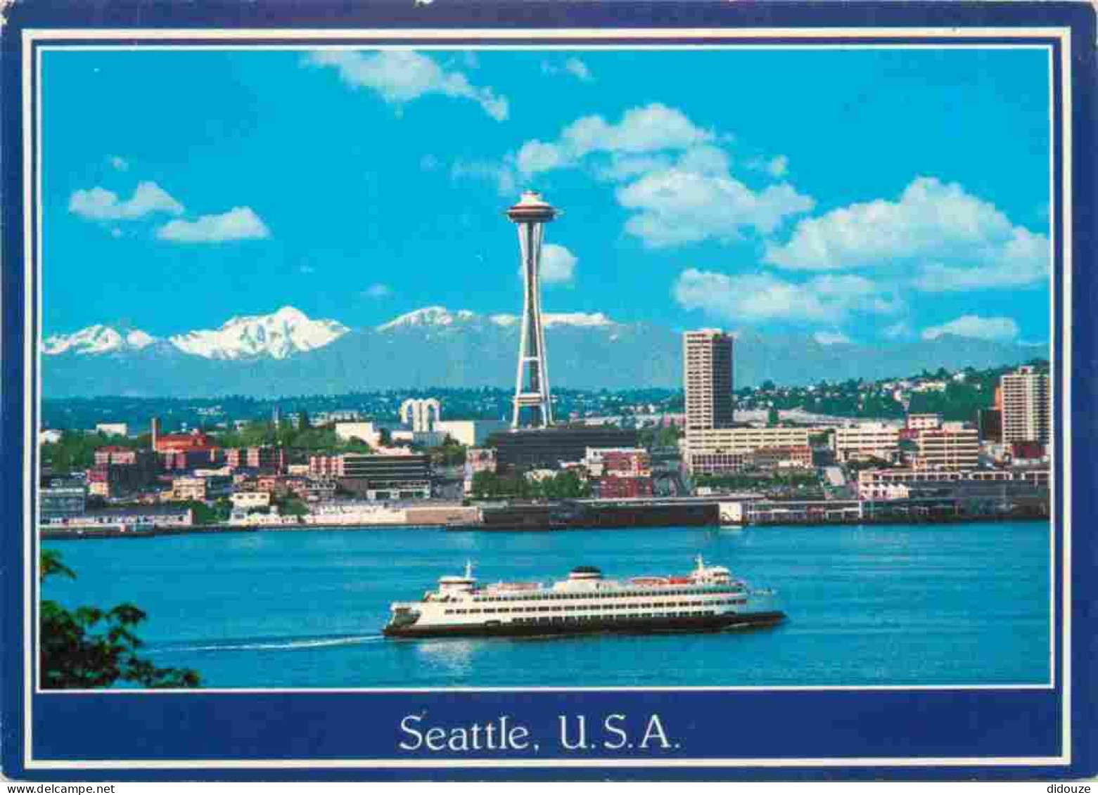 Etats Unis - Seattle - The Space Needie Stands Guardian Over Picturesque Seattle With Elliott Bay In The Foreground And  - Seattle