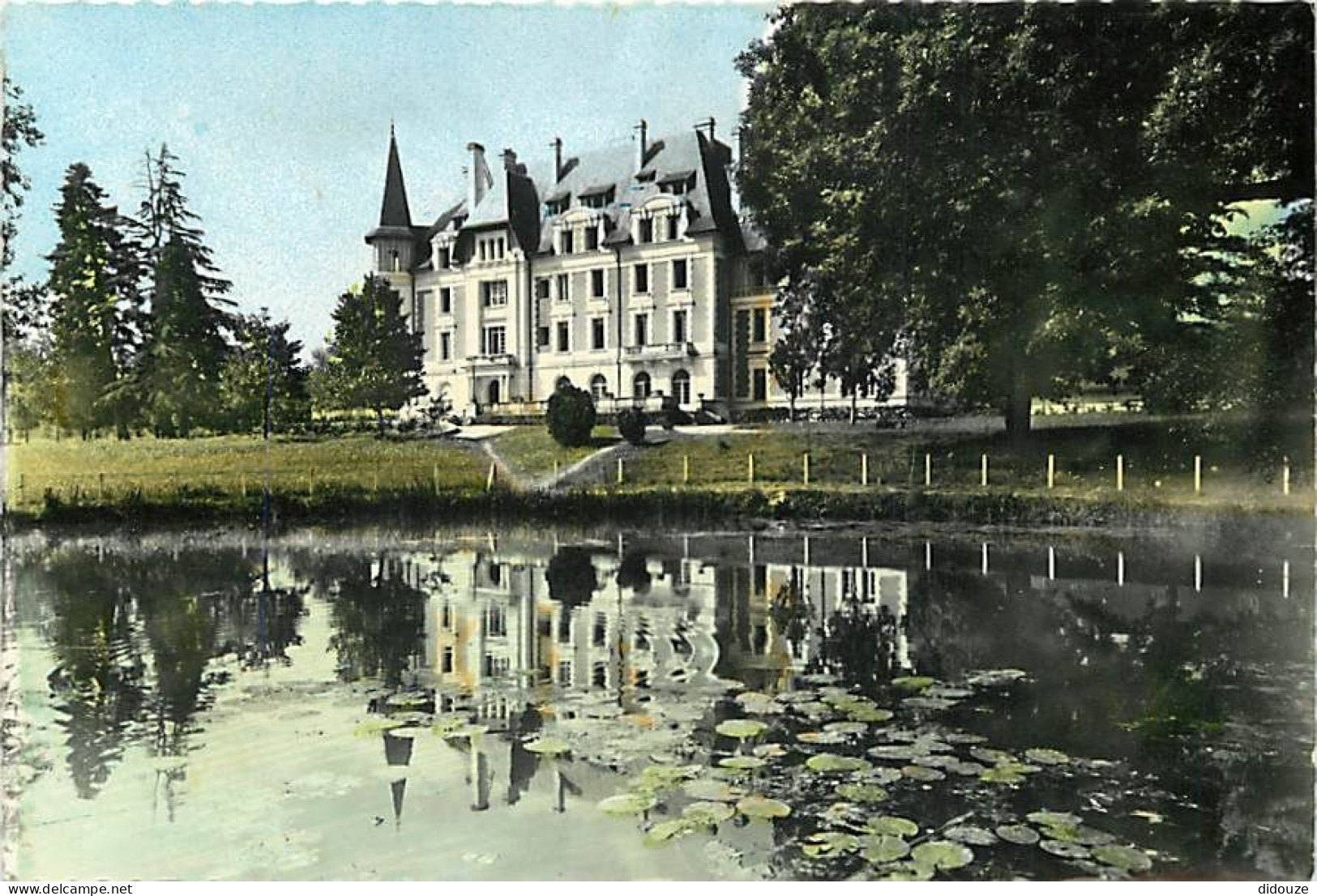 24 - Mussidan - Le Château De Bassy - CPSM Grand Format - Voir Scans Recto-Verso - Mussidan