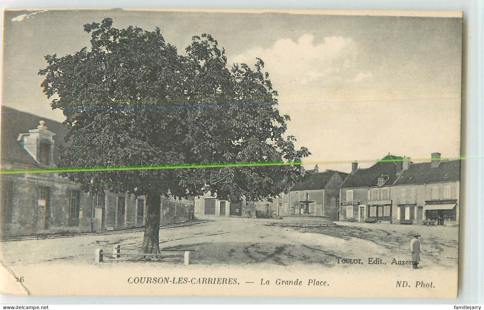 34374 - COURSON LES CARRIERES - LA GRANDE PLACE - Courson-les-Carrières