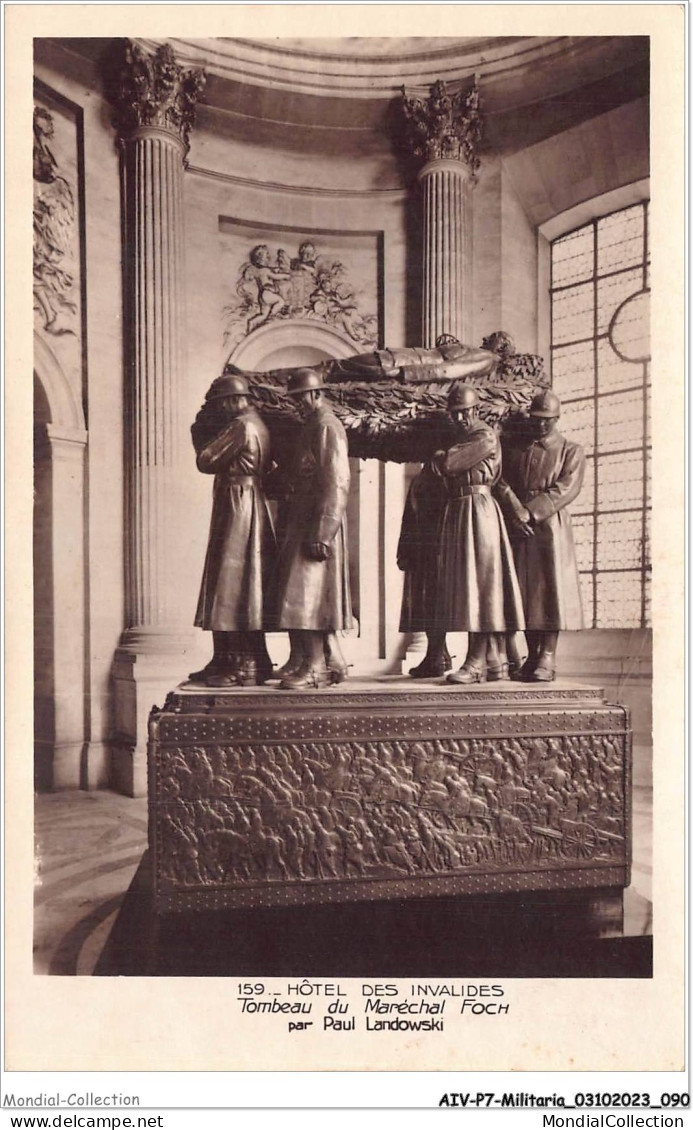 AIVP7-0681 - MILITARIA - HOTEL DE INVALIDES - TOMBEAU DU MARECHAL FOCH  - War Memorials