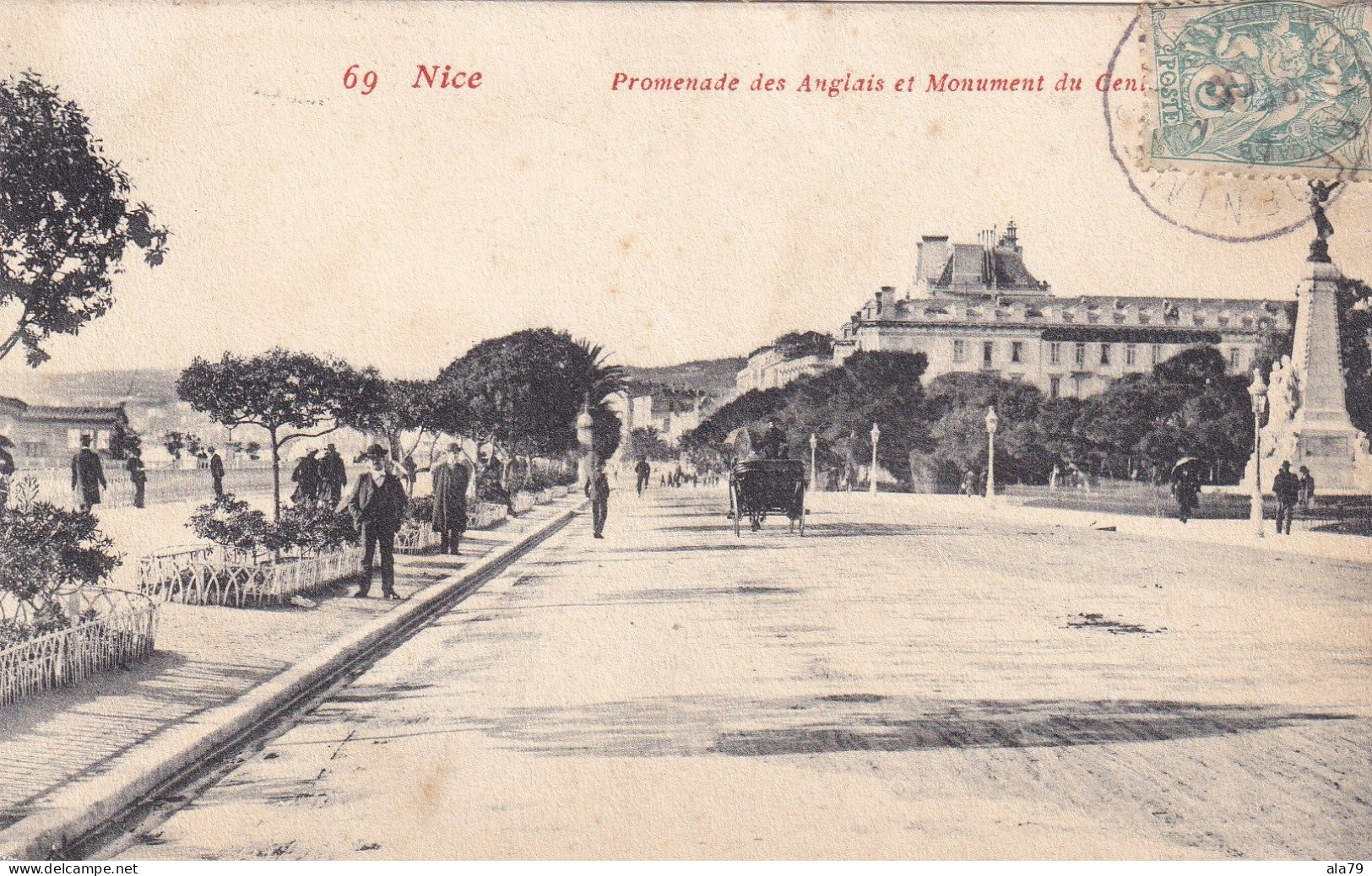 Nice Promenade Des Anglais Et Monument  Du Centenaire - Monuments, édifices