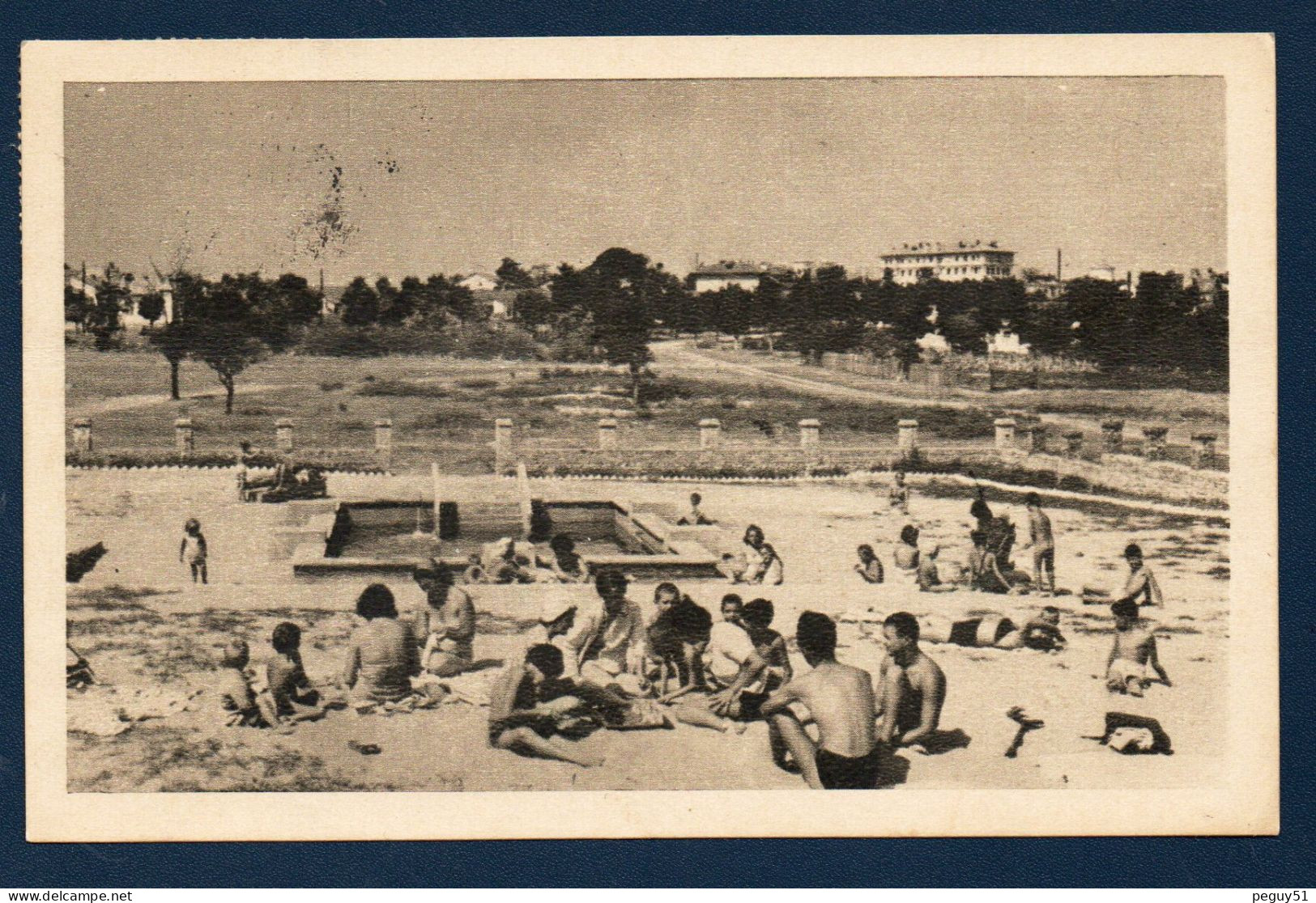 Roumanie. Techirghiol (Constanta). Vedere. Station Balnéaire Au Bord De La Mer Noire. Plaisirs De La Plage. 1955 - Rumania