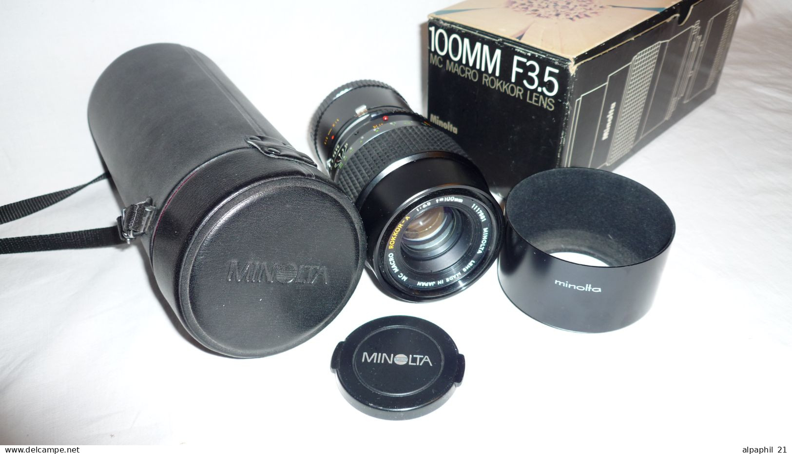 Minolta MC Macro Lens Rokkor-X 100 Mm F/3.5 With Adapter - Lentilles