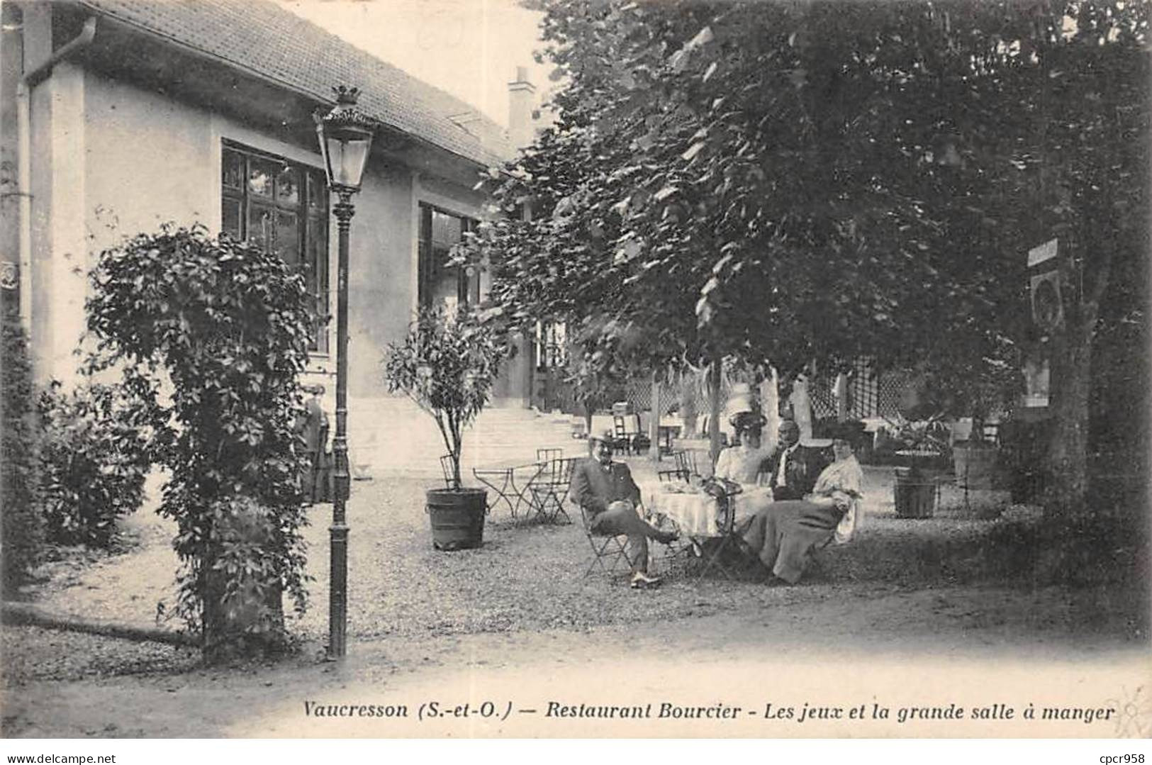 92 - VAUCRESSON - SAN37808 - Restaurant Bourcier - Les Jeux Et La Grande Salle à Manger - Vaucresson