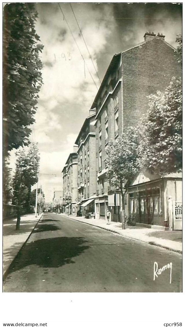 93 .n°39728 . Bondy.l Avenue De La Republique.cpsm 14 X 9 Cm . - Bondy