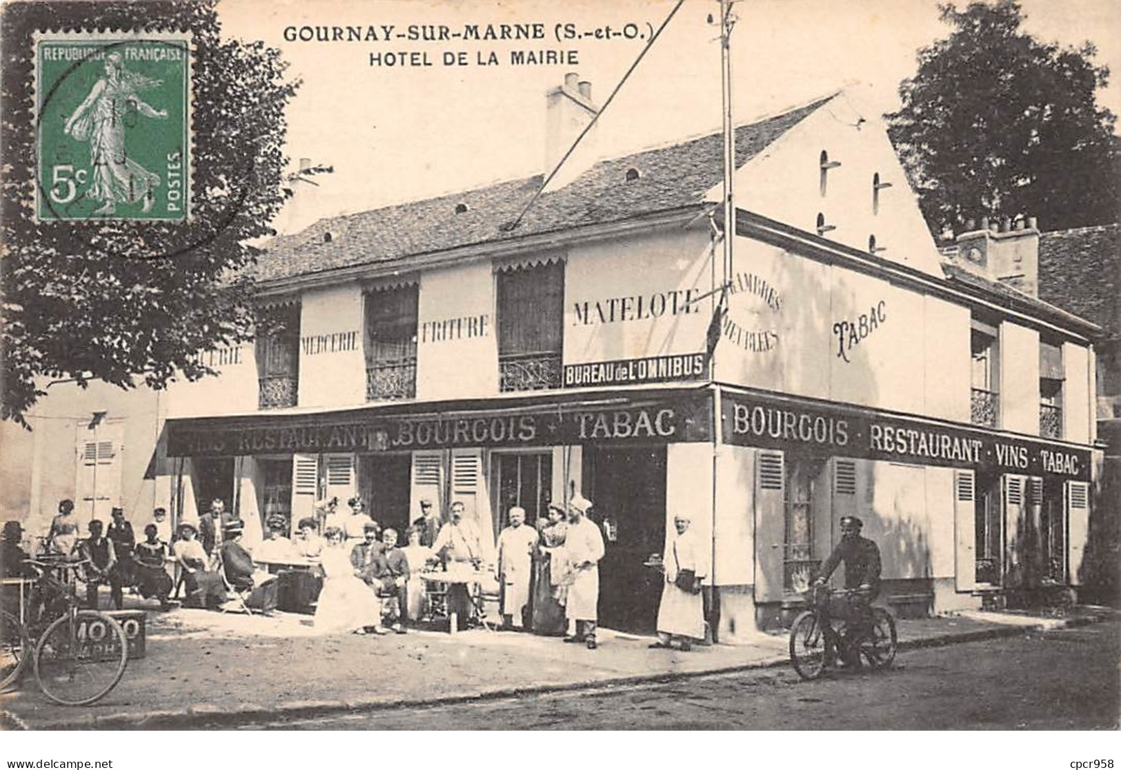 93 .n°109257.  Gournay Sur Marne . Hotel De La Mairie .vue Generale . - Gournay Sur Marne