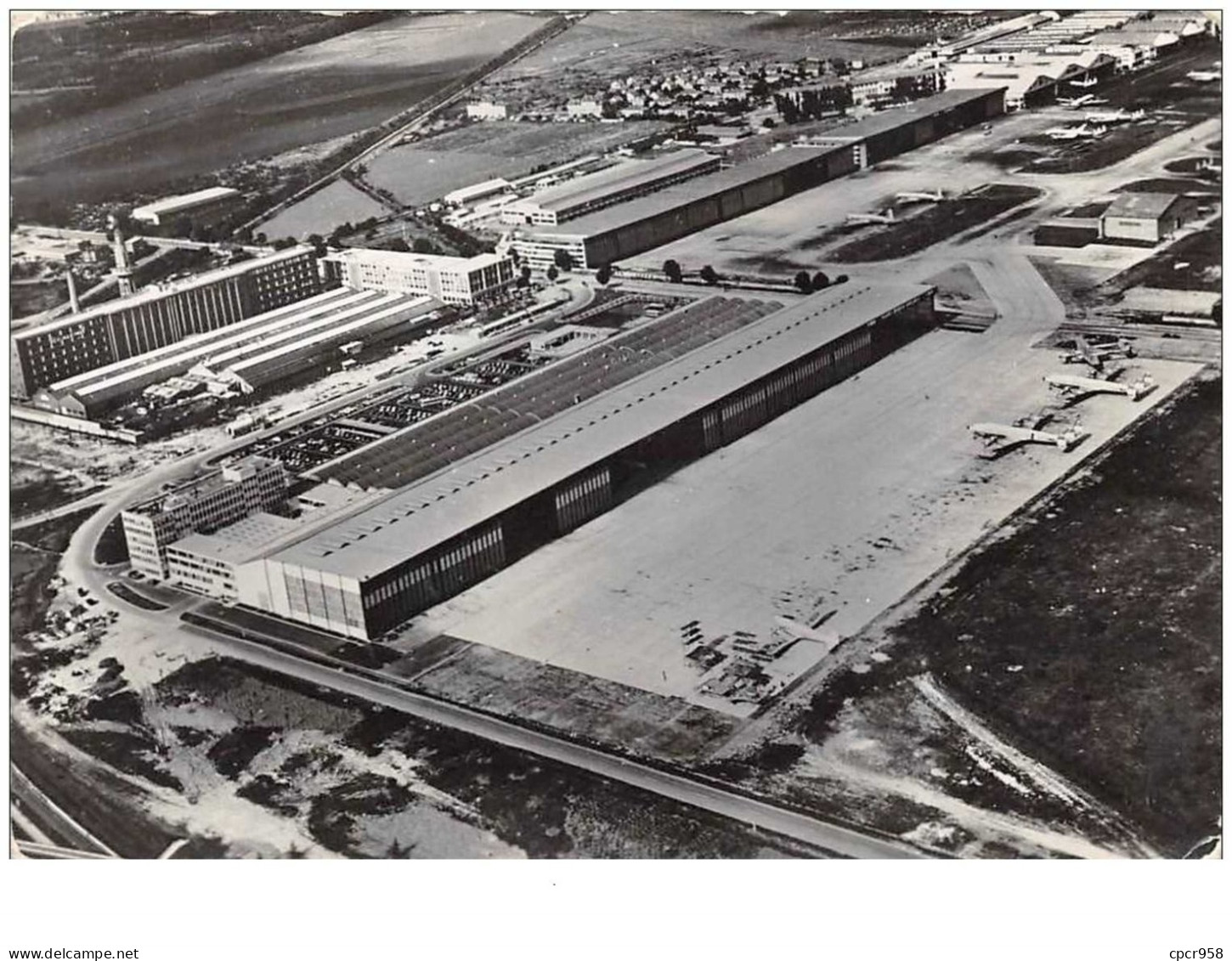 94 . N°44811 . Aeroport Paris Orly . Vue Generale . Cpsm  15 X 10.5 Cm. - Orly