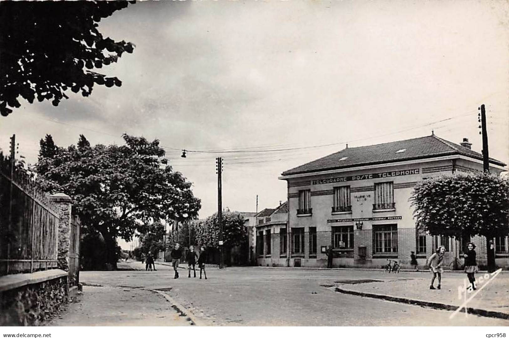 94 - Villeneuve Le Roi - SAN23225 - La Poste - CPSM 14X9 Cm - Villeneuve Le Roi