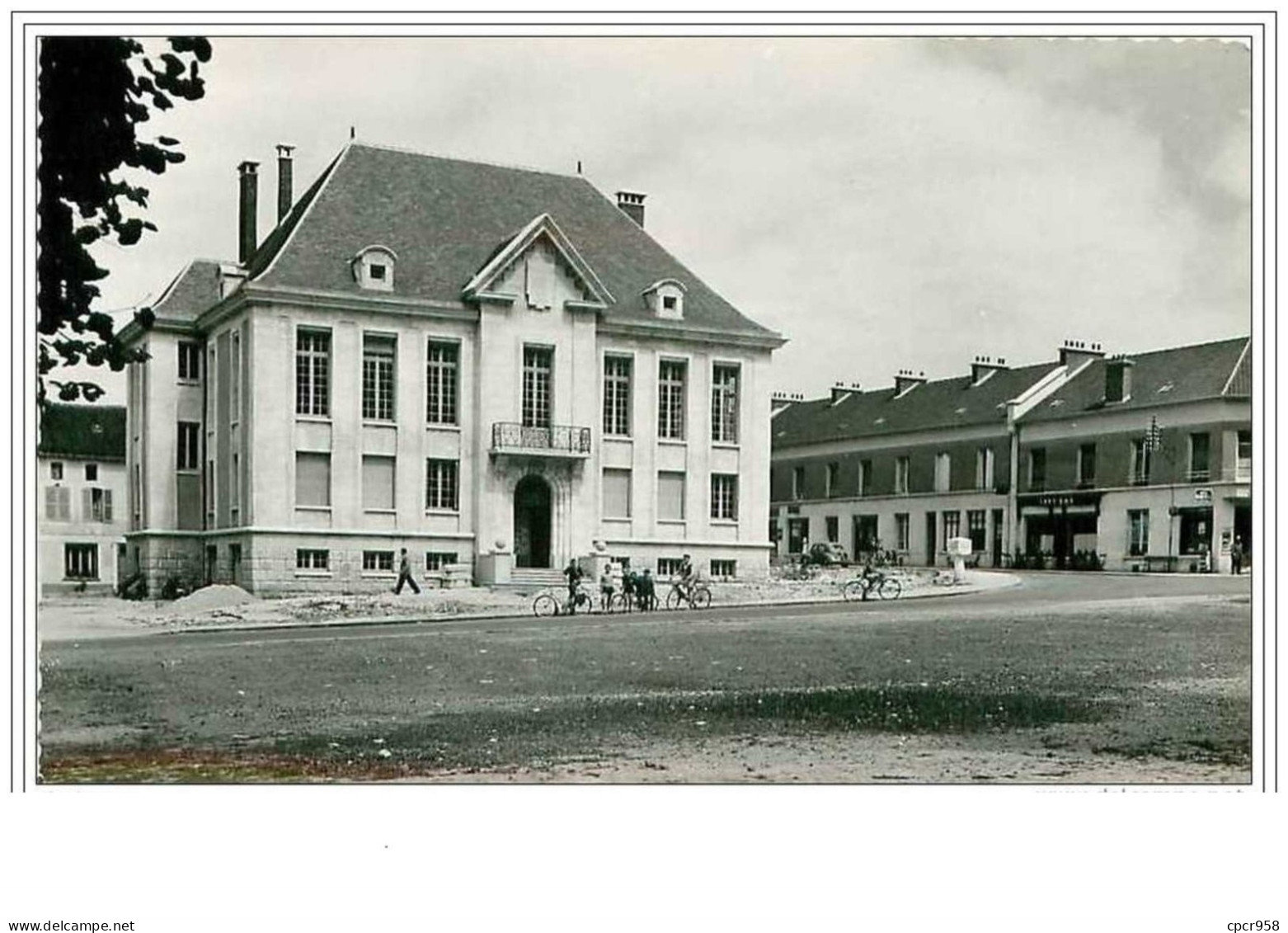 89.AILLANT SUR THOLON.LA MAIRIE.CPSM - Aillant Sur Tholon