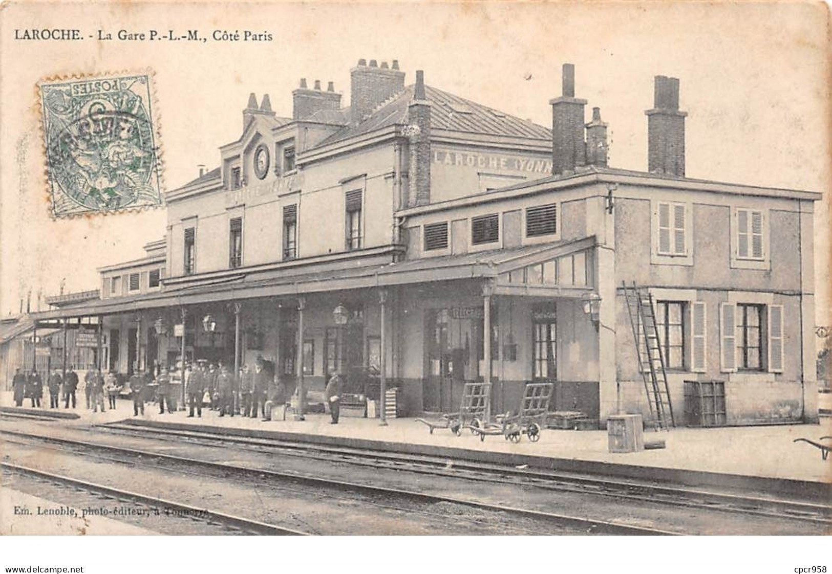 89 - N°111671 - Laroche - La Gare, Côté Paris - Laroche Saint Cydroine