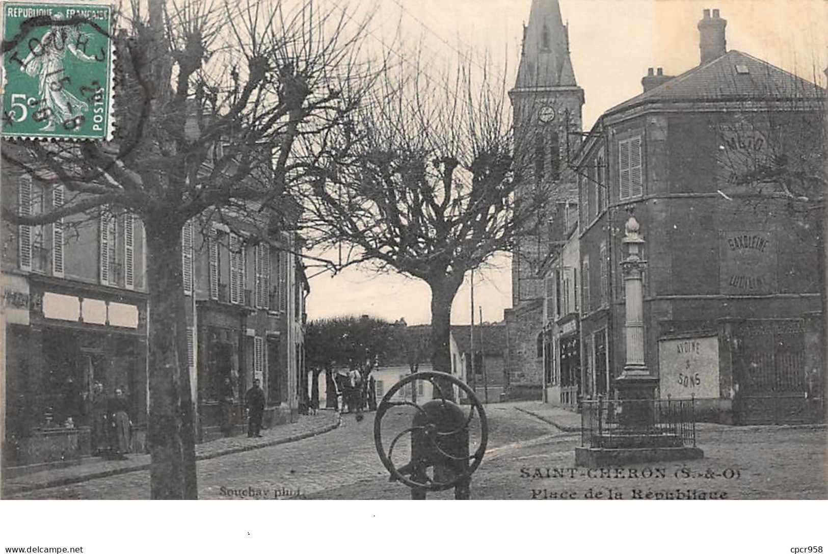 91. N°206206. Saint Cheron.place De La République - Saint Cheron