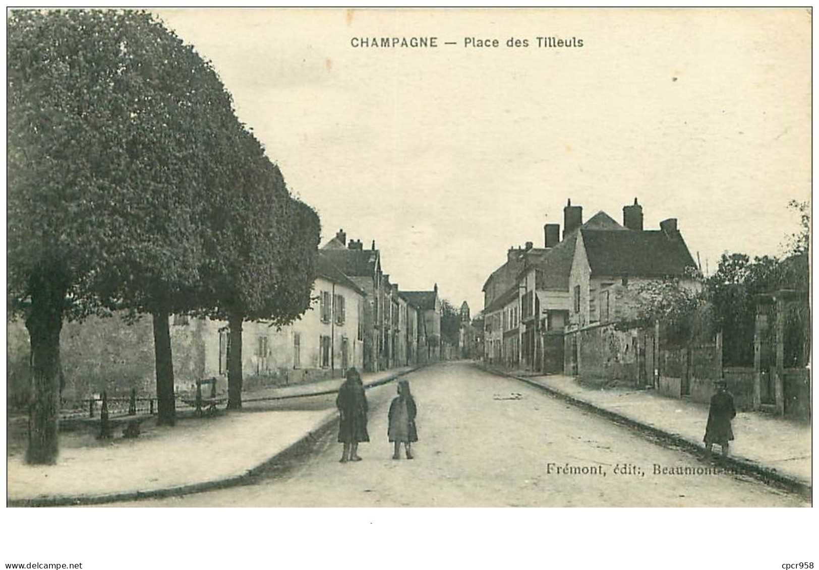 95.CHAMPAGNE.n°19512.PLACE DES TILLEULS - Champagne Sur Oise