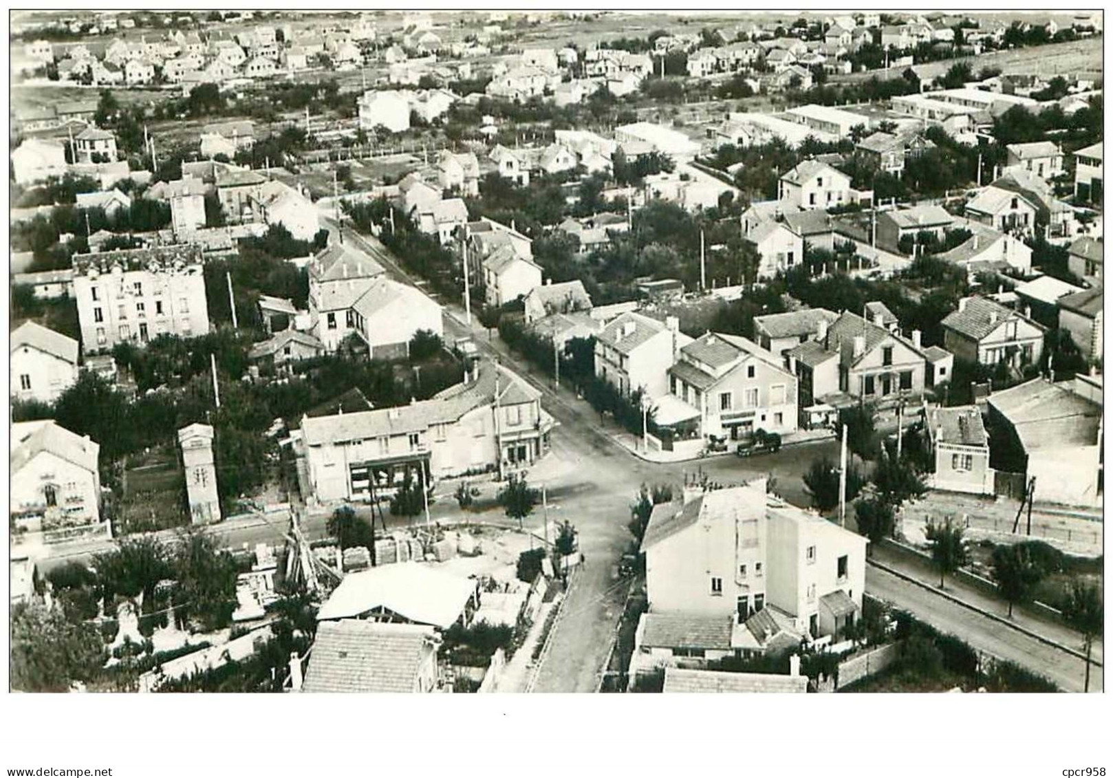 95 .n°34639.arnouville Les Gonesse.place Gabriel Péri. Cpsm 14 X 9 Cm . - Arnouville Les Gonesses