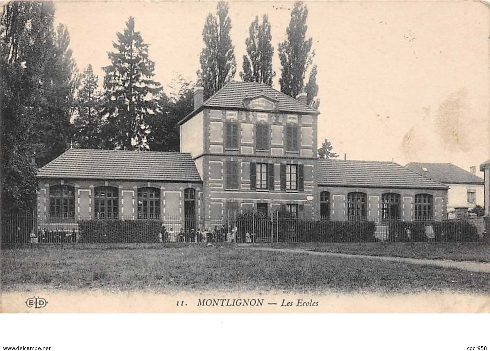 95 . N°51719 . Montlignon . Les Ecoles - Montlignon