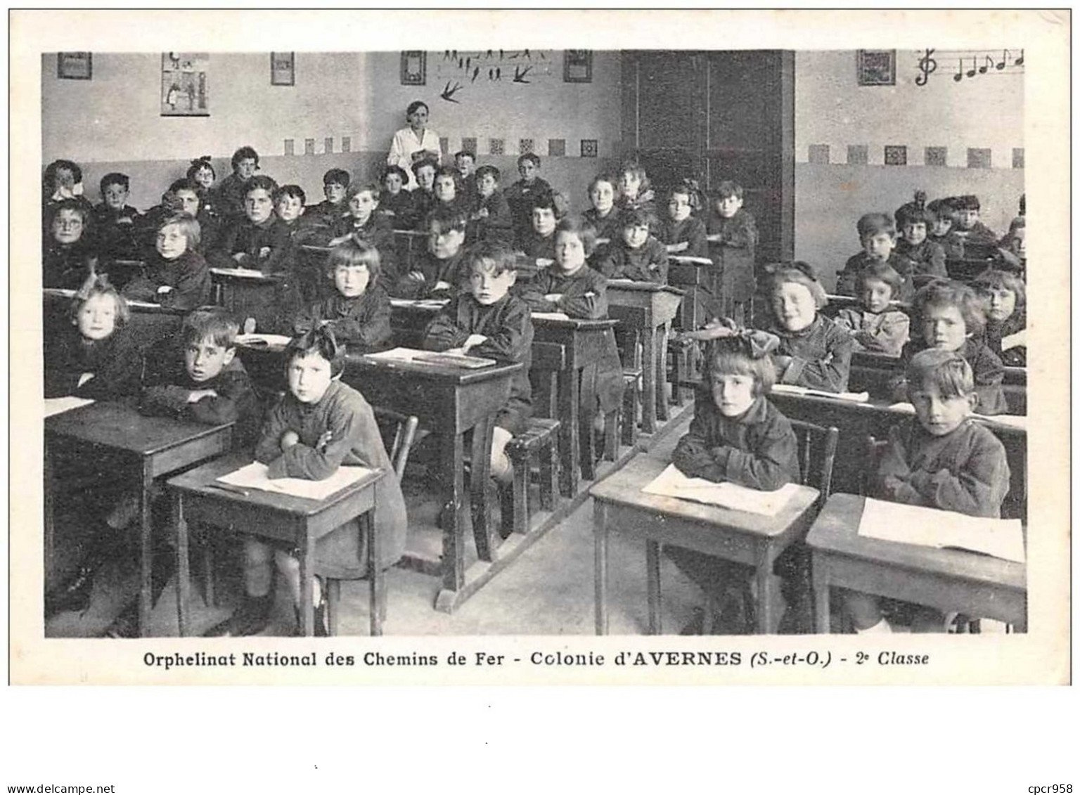 95 . N°49266 . Avernes. Orphelinat Des Chemin De Fer.2eme Classe - Avernes