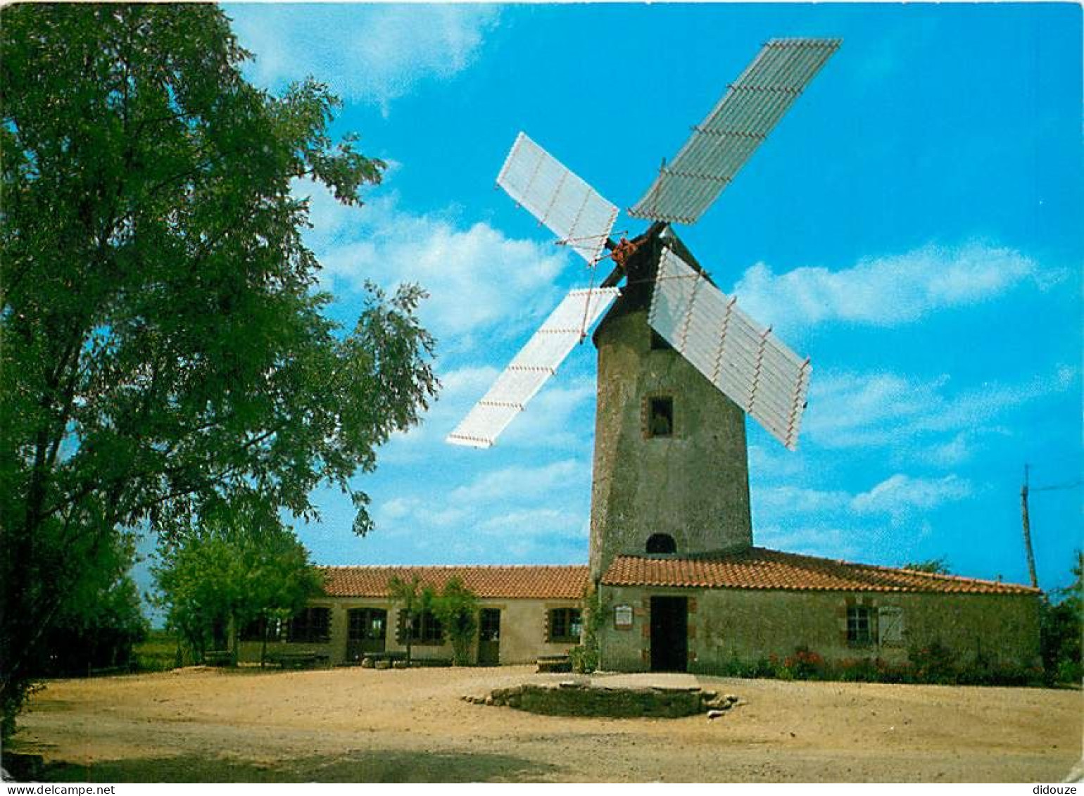 Moulin à Vent - CPM - Voir Scans Recto-Verso - Windmühlen