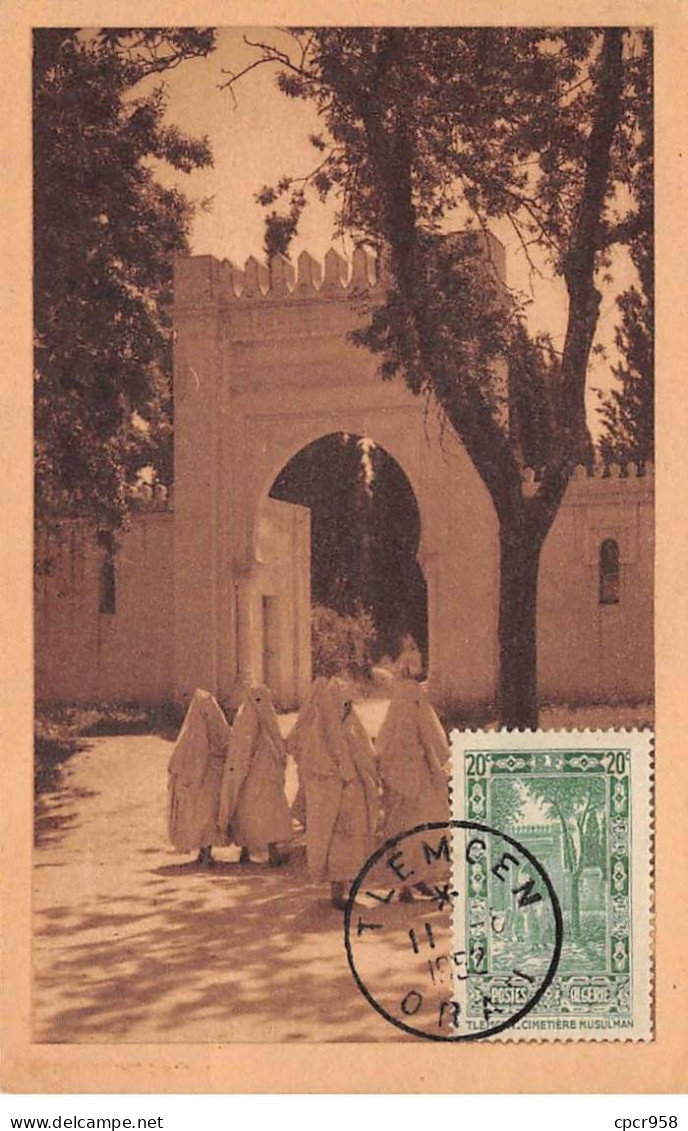 ALGERIE.Carte Maximum.AM13999.1952.Cachet Oran.Tlemoen.Le Cimetière Arabe - Algeria (1962-...)