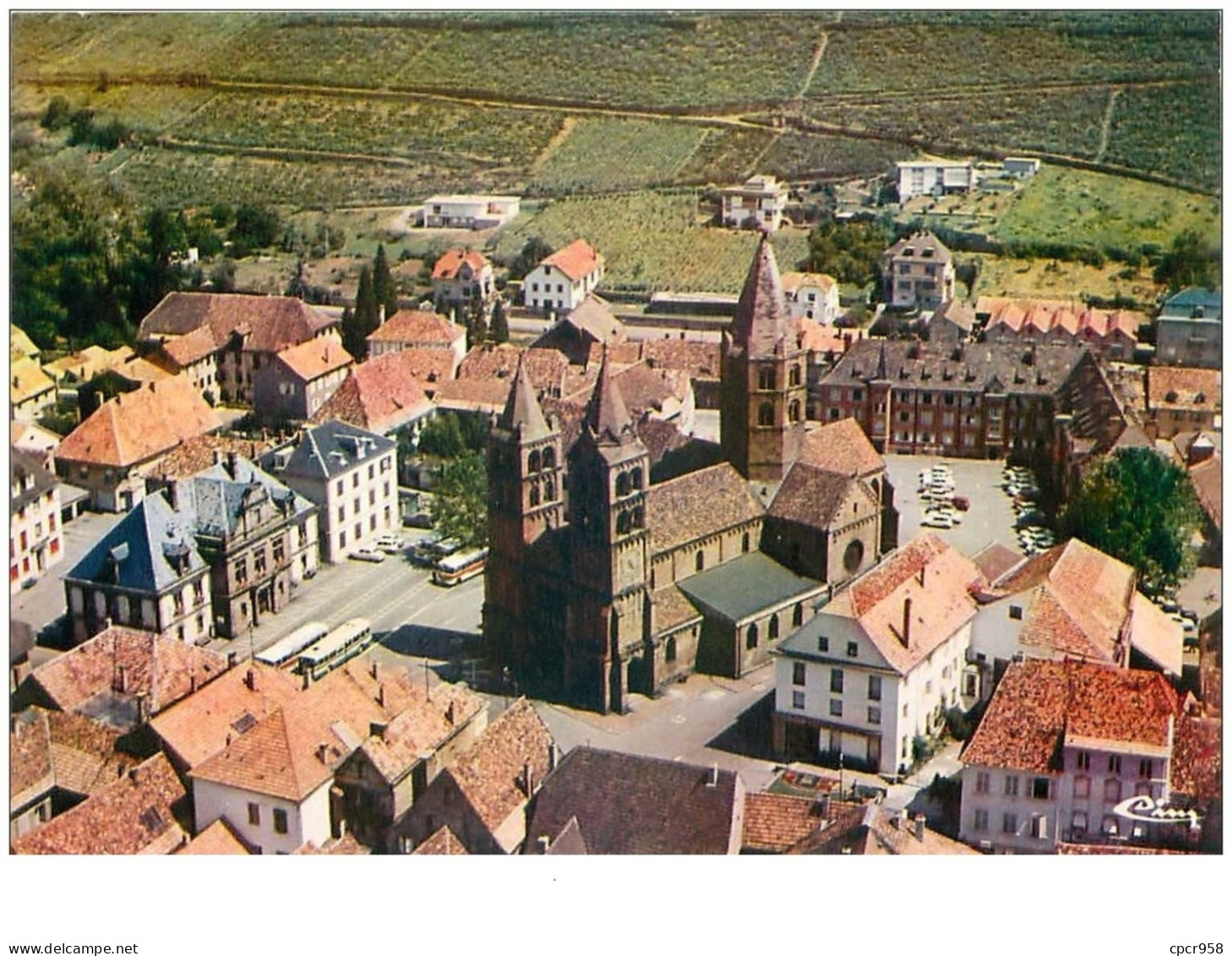 68.GUEBWILLER.n°30882.EGLISE ST LEGER.VUE AERIENNE.CPSM - Guebwiller