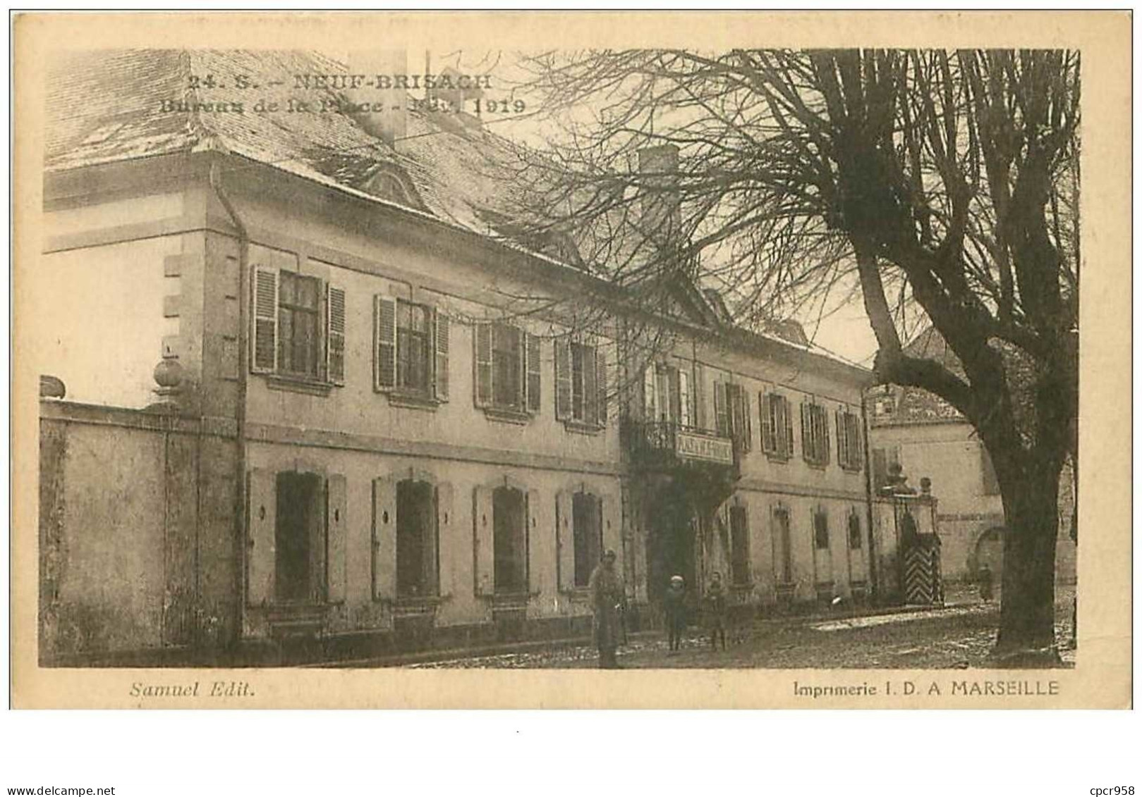 68.NEUF-BRISACH.n°24029.BUREAUX DE LA PLACE - Neuf Brisach