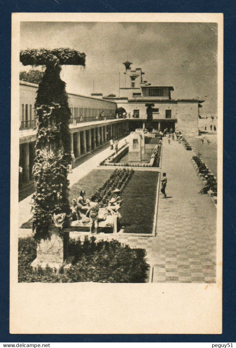 Roumanie. Mamaia (Constanta).Entre Le Lac Siutghiol Et La Mer Noire. Station De Vacances D'été. Bains. 1957 - Roumanie