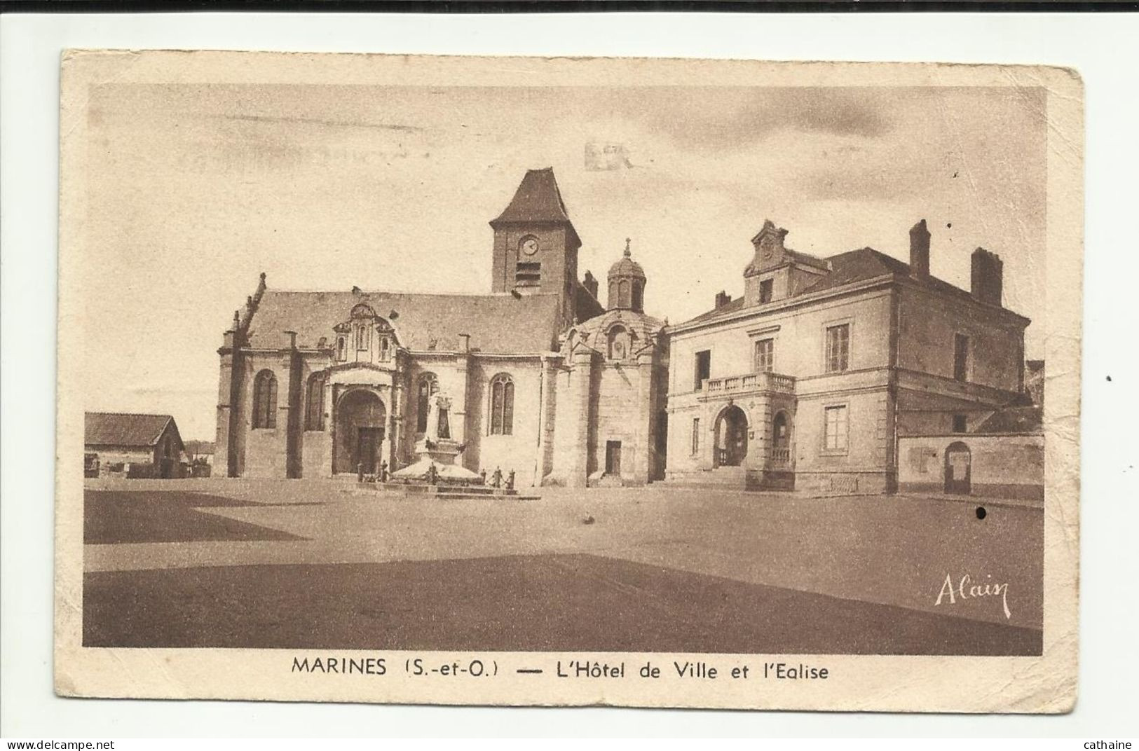 95 . MARINES . L HOTEL DE VILLE ET L EGLISE  . MONUMENT AUX MORTS - Marines