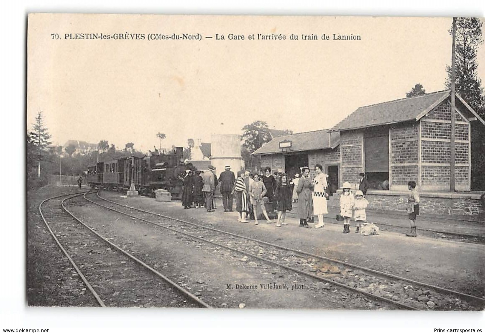 CPA 22 Plestin Les Grève La Gare Et Le Train Tramway - Plestin-les-Greves