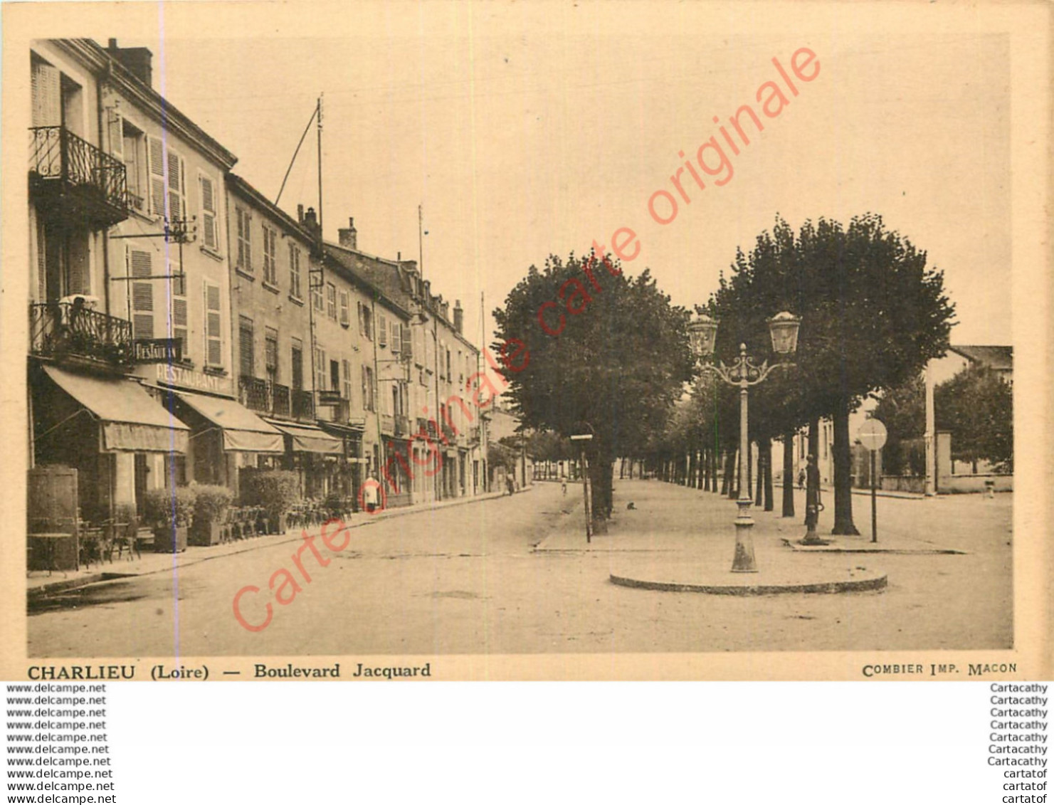 42.  CHARLIEU .  Boulevard Jacquard . - Charlieu