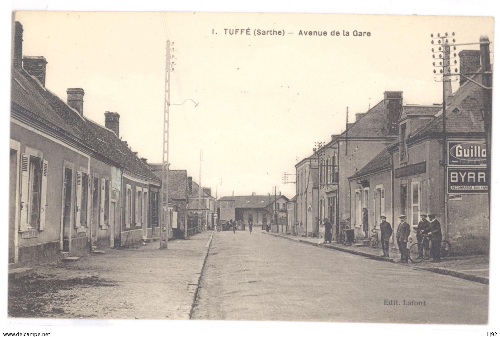 CPA 72 - TUFFE (Sarthe) - 1. Avenue De La Gare - Animée - Tuffe