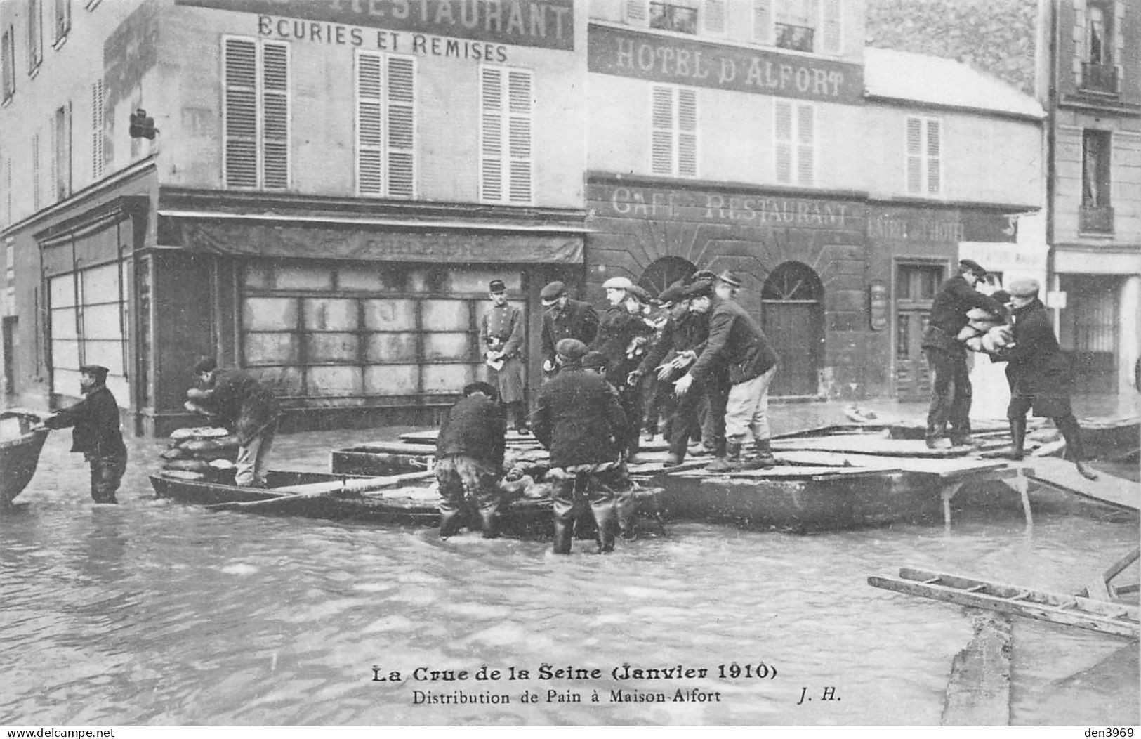 MAISONS-ALFORT (Val-de-Marne) - La Crue De La Seine (Janvier 1910) - Distribution De Pain - Inondation, Hôtel-Restaurant - Maisons Alfort