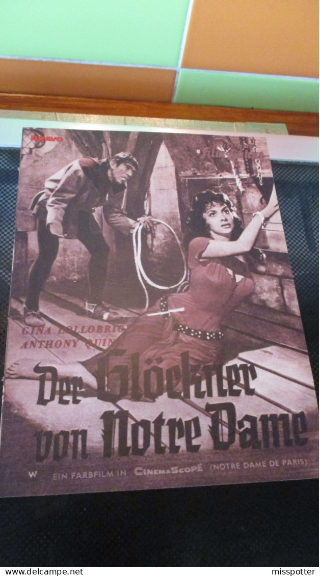 Programme Vintage EN ALLEMAND Film " Notre Dame De Paris " Gina Lollobrigida Anthony Quinn ( 21 Cm / 28 Cm ) - Other & Unclassified