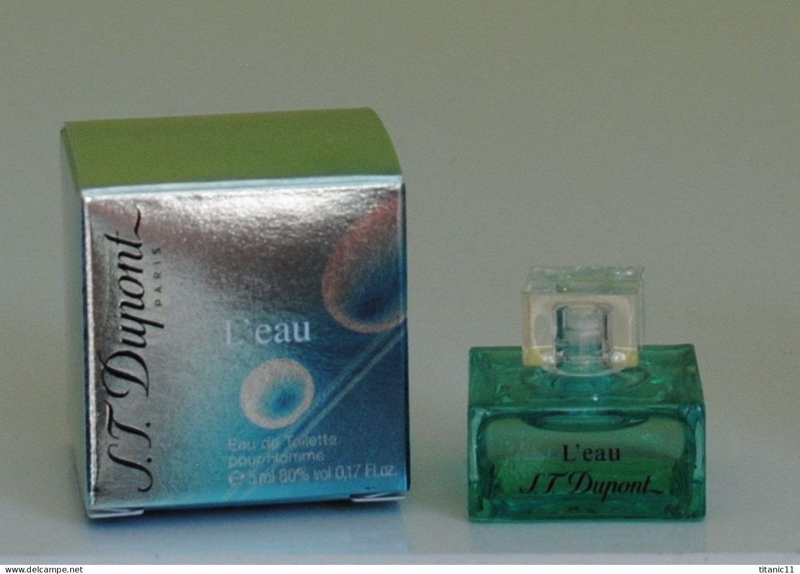 Miniature L'EAU POUR HOMME De S.T. DUPONT ( France ) - Miniatures Hommes (avec Boite)