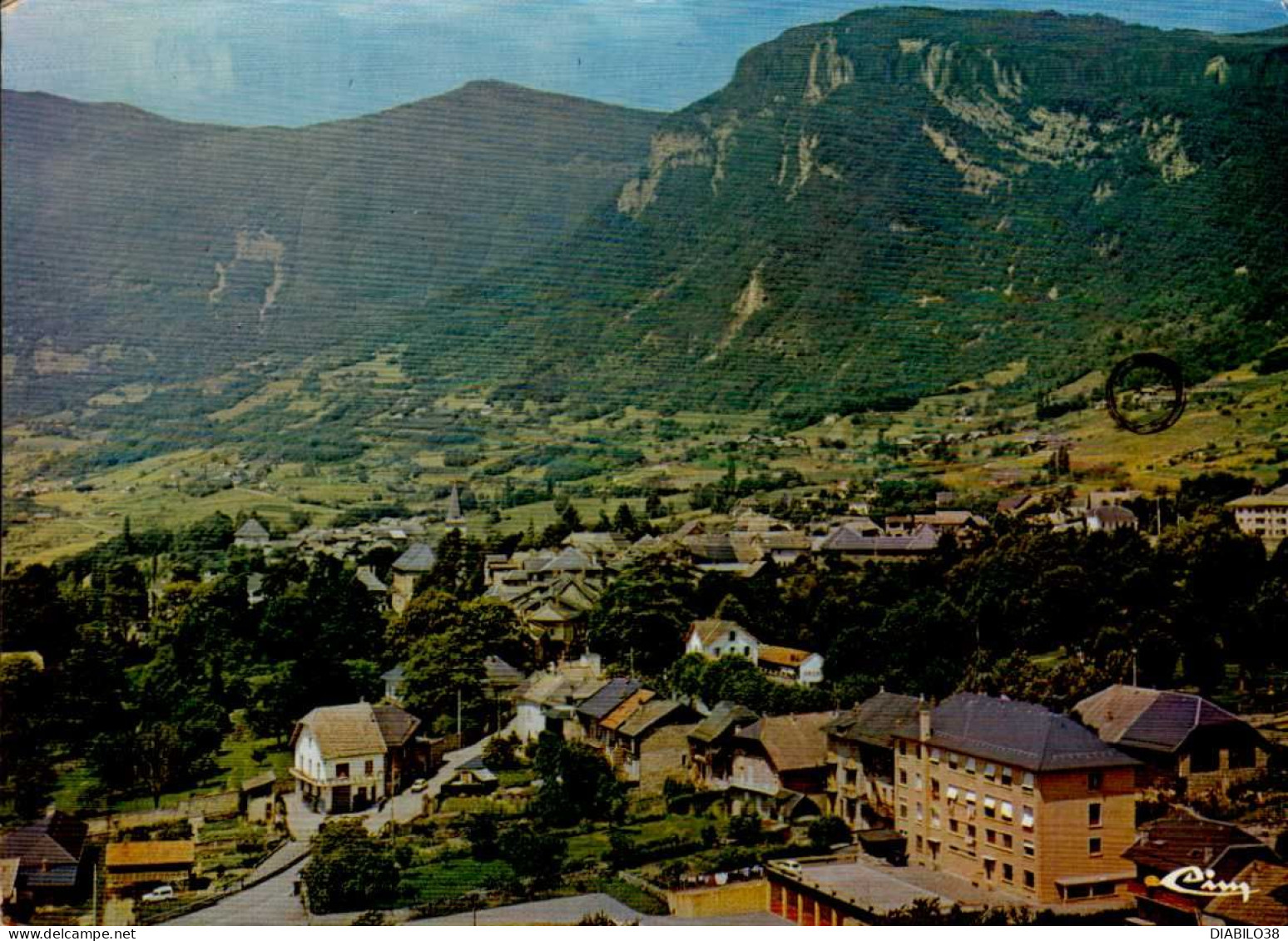 SAINT-PIERRE D ' ALBIGNY   ( SAVOIE )  VUE GENERALE AERIENNE     ( UN ROND AU STYLO NOIR ) - Saint Pierre D'Albigny