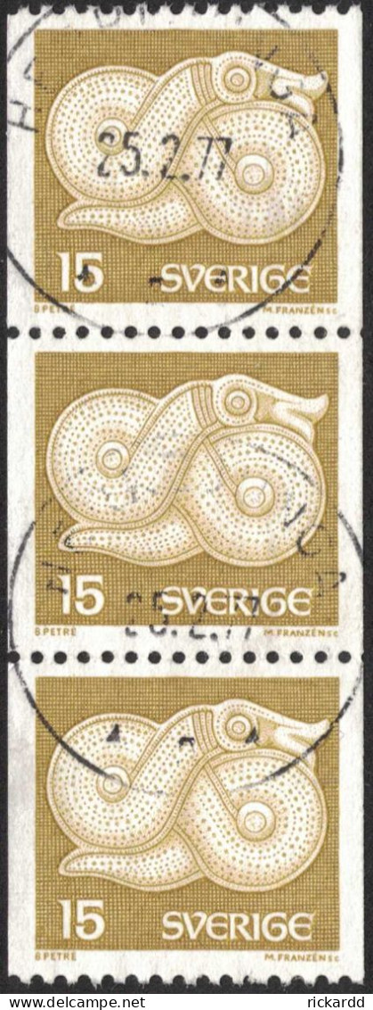 Sweden - Facit #971 LYX / PRAKTstämplat 3-strip HERRLJUNGA 25.2.77 - 1930- ... Francobolli In Bobina II