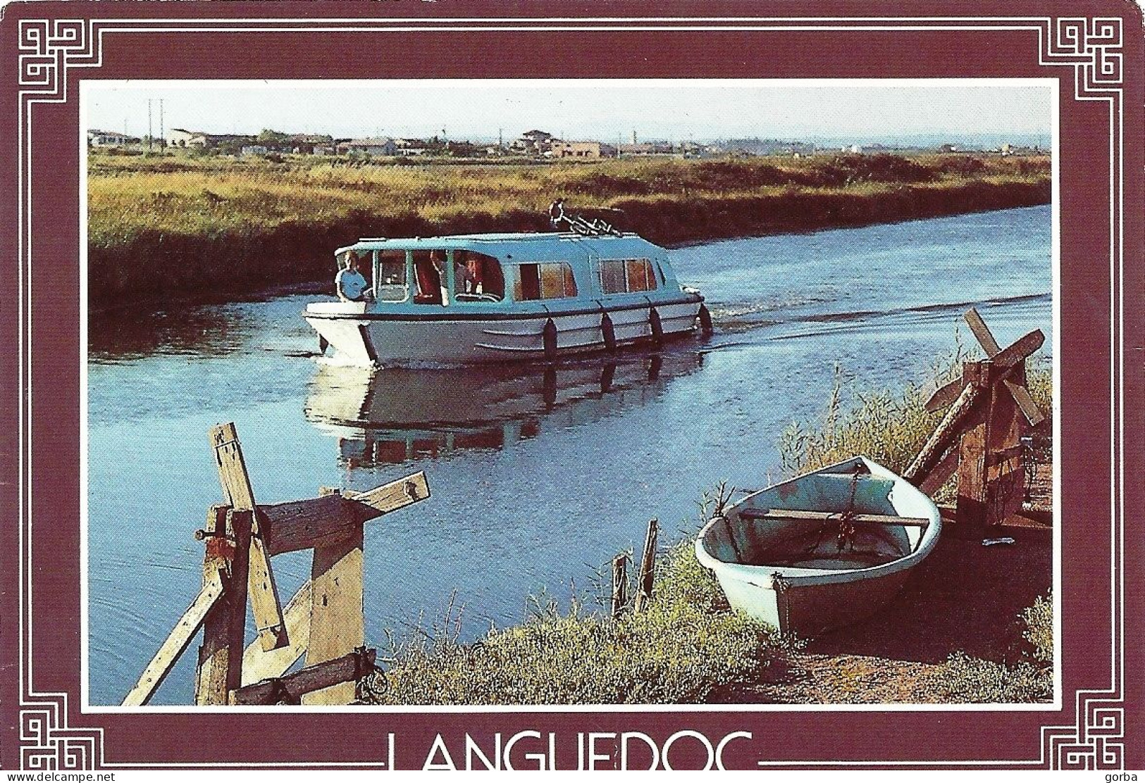 *CPM - FRANCE - LANGUEDOC-ROUSSILLON - LE CANAL DU MIDI - Pénichette De Plaisance, Barque - Languedoc-Roussillon