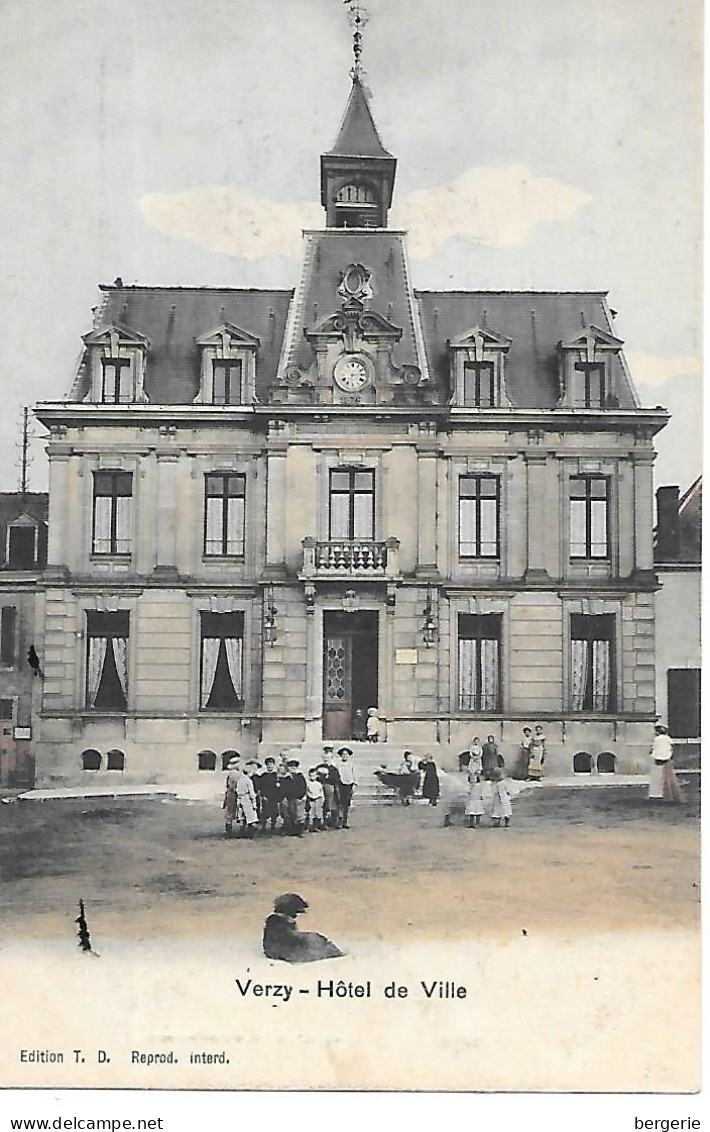 C/243            51   Verzy     -    Place De L'hotel De Ville - Verzy