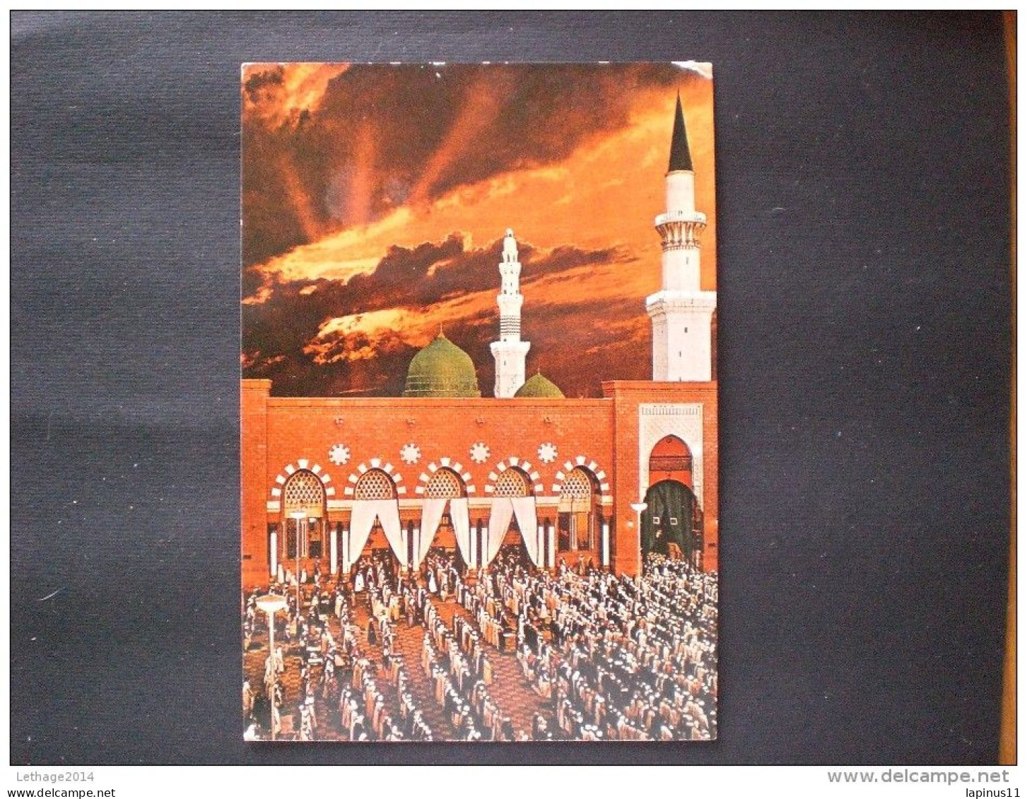 POSTCARD SAUDI ARABIA 1960 GREEN DOME AND PROPHET S HOLY MOSQUE AT DUSK - Arabie Saoudite