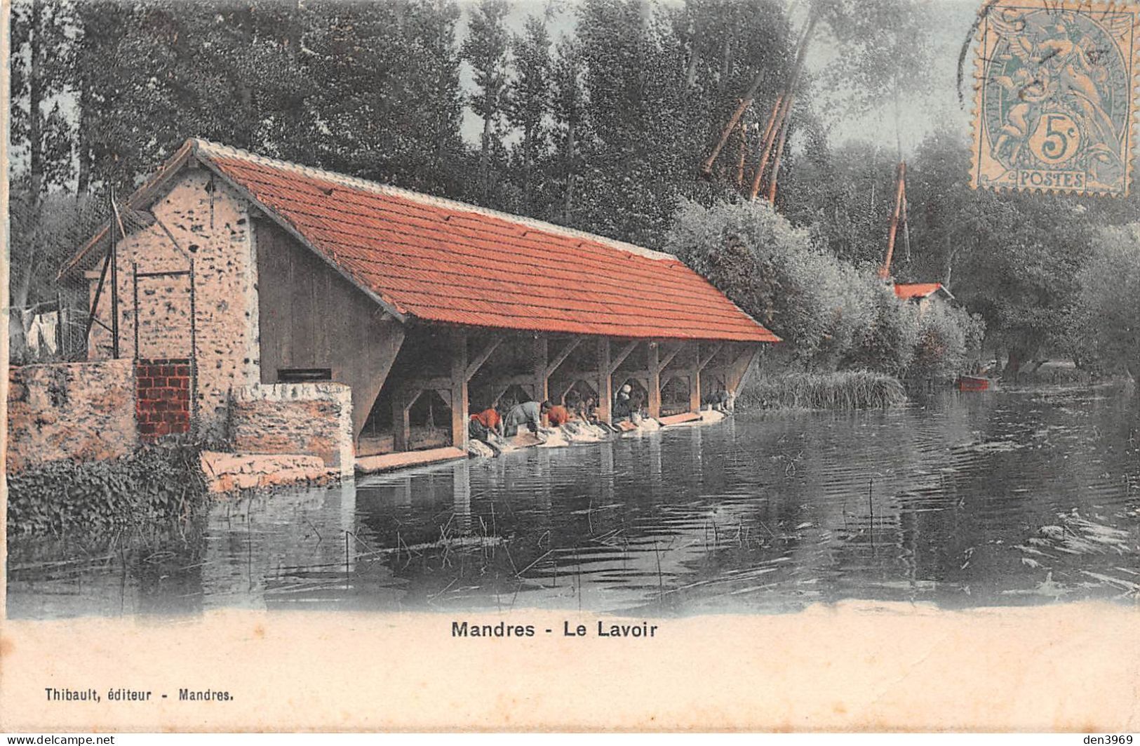 MANDRES (Val-de-Marne) - Le Lavoir - Laveuses, Lavandières - Couleurs - Voyagé 190? (2 Scans) Paris 20e, 11 R De Tlemcen - Mandres Les Roses