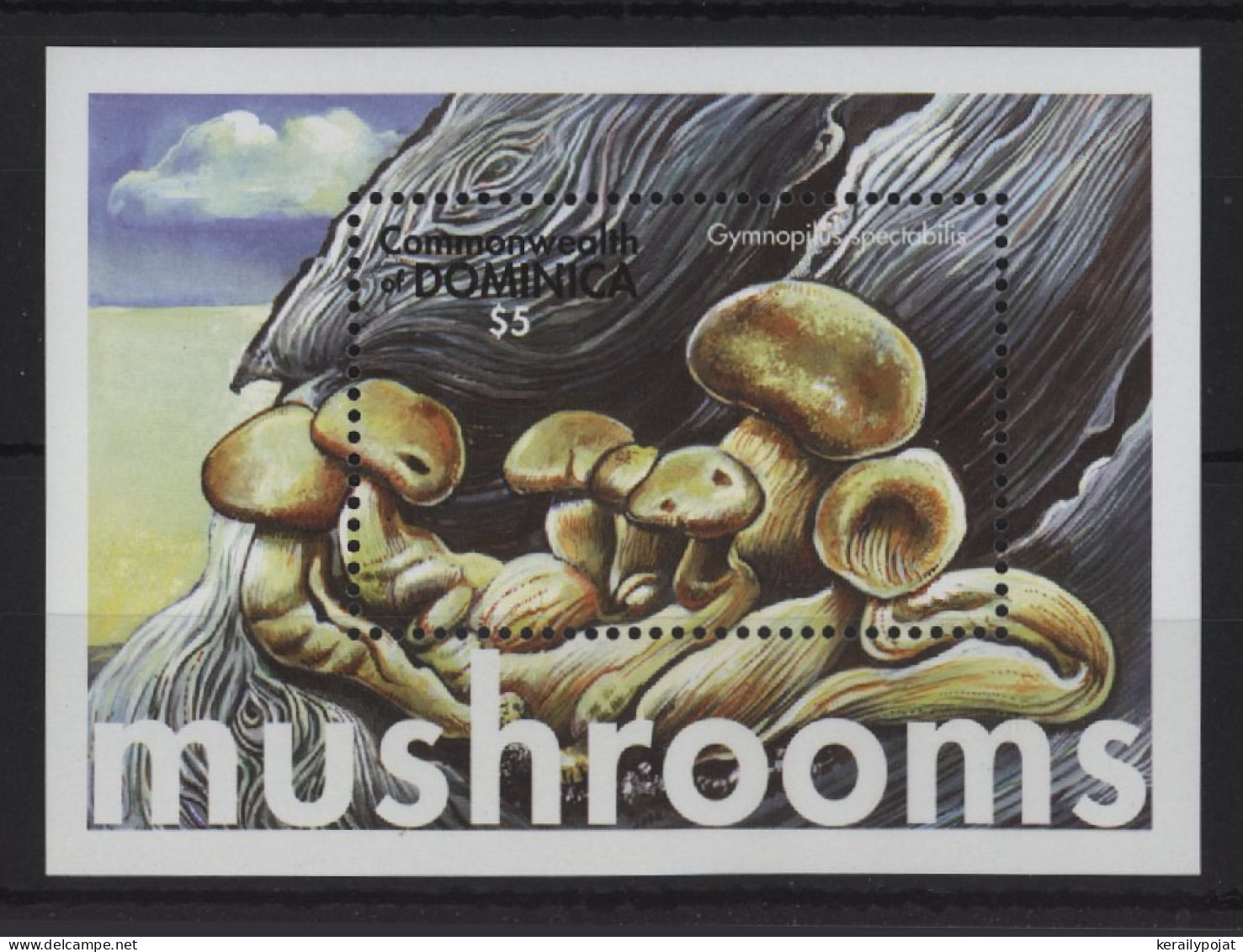 Dominica - 2001 Mushrooms Block (1) MNH__(TH-24406) - Dominica (1978-...)