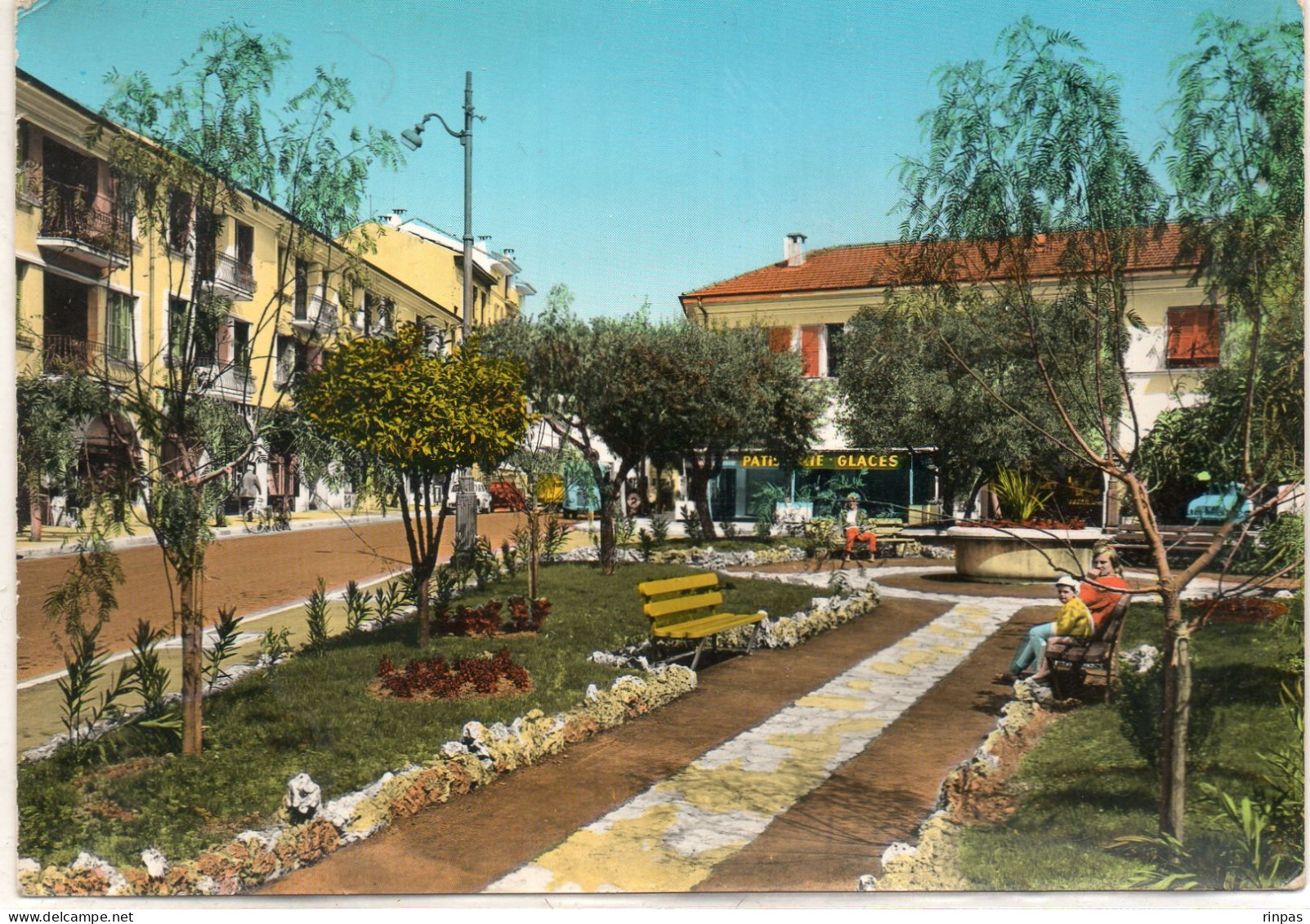 (06) SAINT LAURENT DU VAR Place Du Jardin De Nice, Patisserie Glacier, Voiture Auto Camionnette 1964  ( Alpes Maritimes) - Saint-Laurent-du-Var