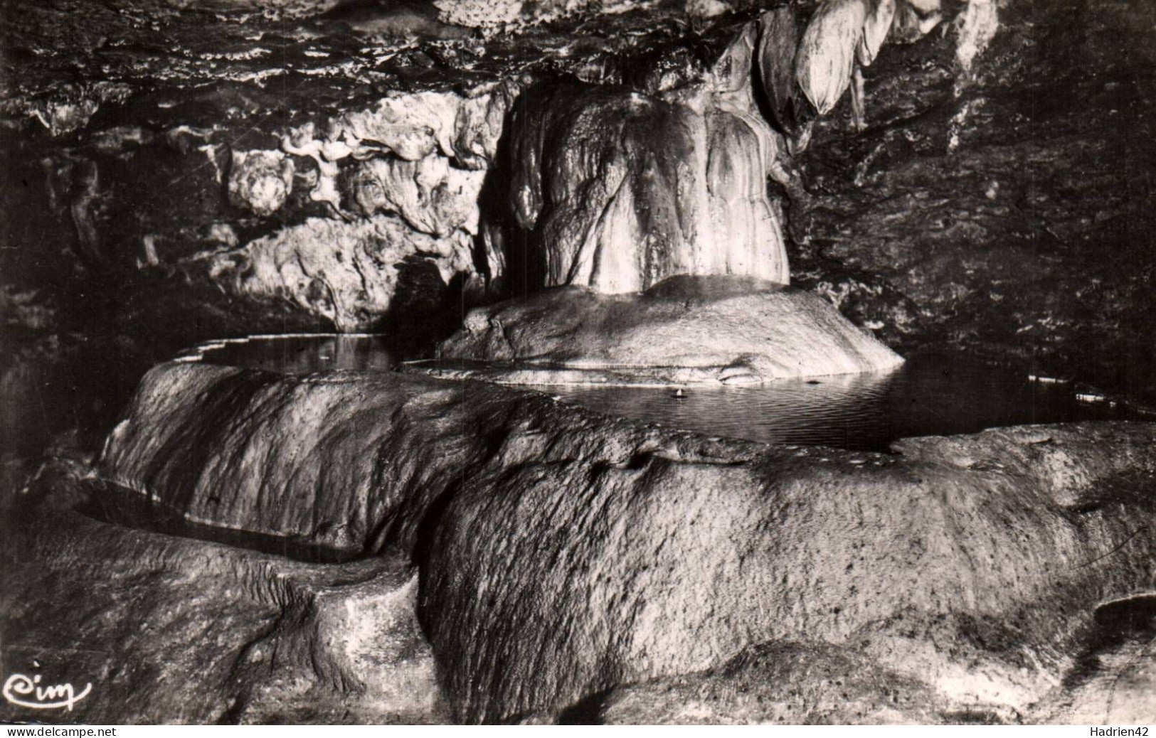 RECTO/VERSO - CPSM - GROTTES DE LA BALME - LA GRANDE FONTAINE - COLLECTION CANTIN - La Balme-les-Grottes