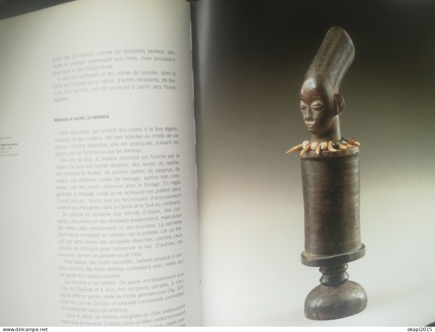 ART AFRICAIN LIVRE OBJETS AFRICAINS DU QUOTIDIEN SCEPTRE ARMES BIJOUX TABOURET CUILLER RITES  CONGO ZAÏRE KUBA  KASAÏ