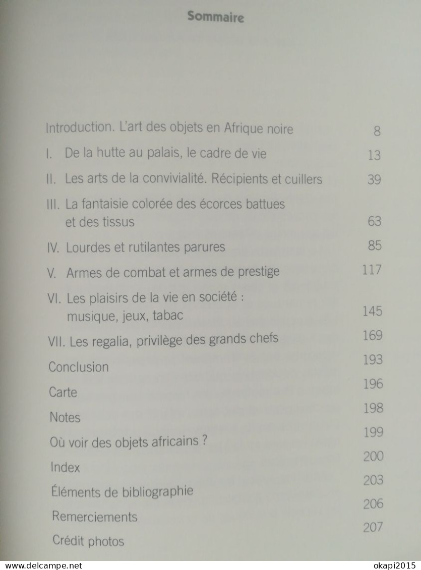 ART AFRICAIN LIVRE OBJETS AFRICAINS DU QUOTIDIEN SCEPTRE ARMES BIJOUX TABOURET CUILLER RITES  CONGO ZAÏRE KUBA  KASAÏ