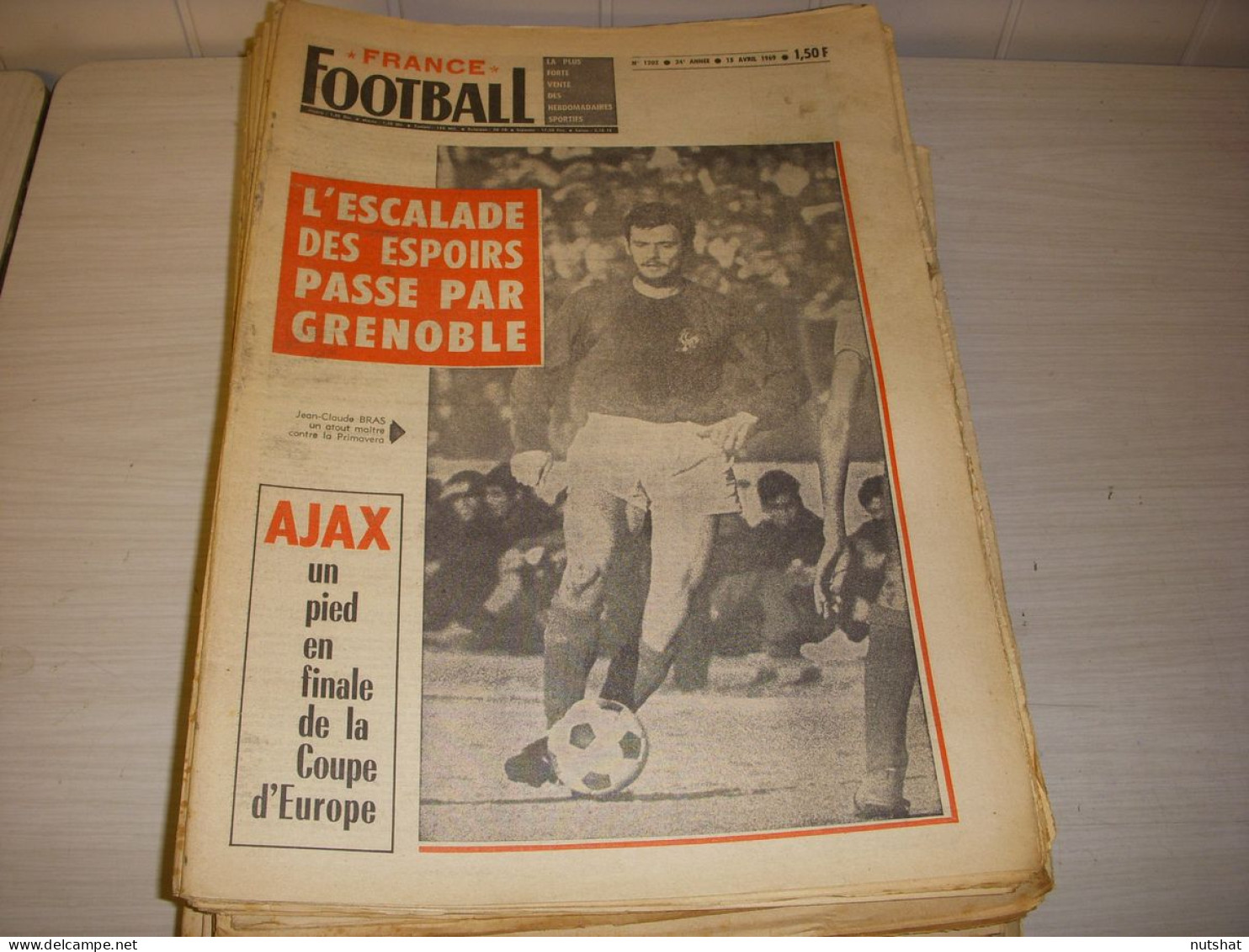 FRANCE FOOTBALL 1202 15.04.1969 COUPE EUROPE AJAX Jimmy JOHNSTONE Jacques SIMON - Autres & Non Classés