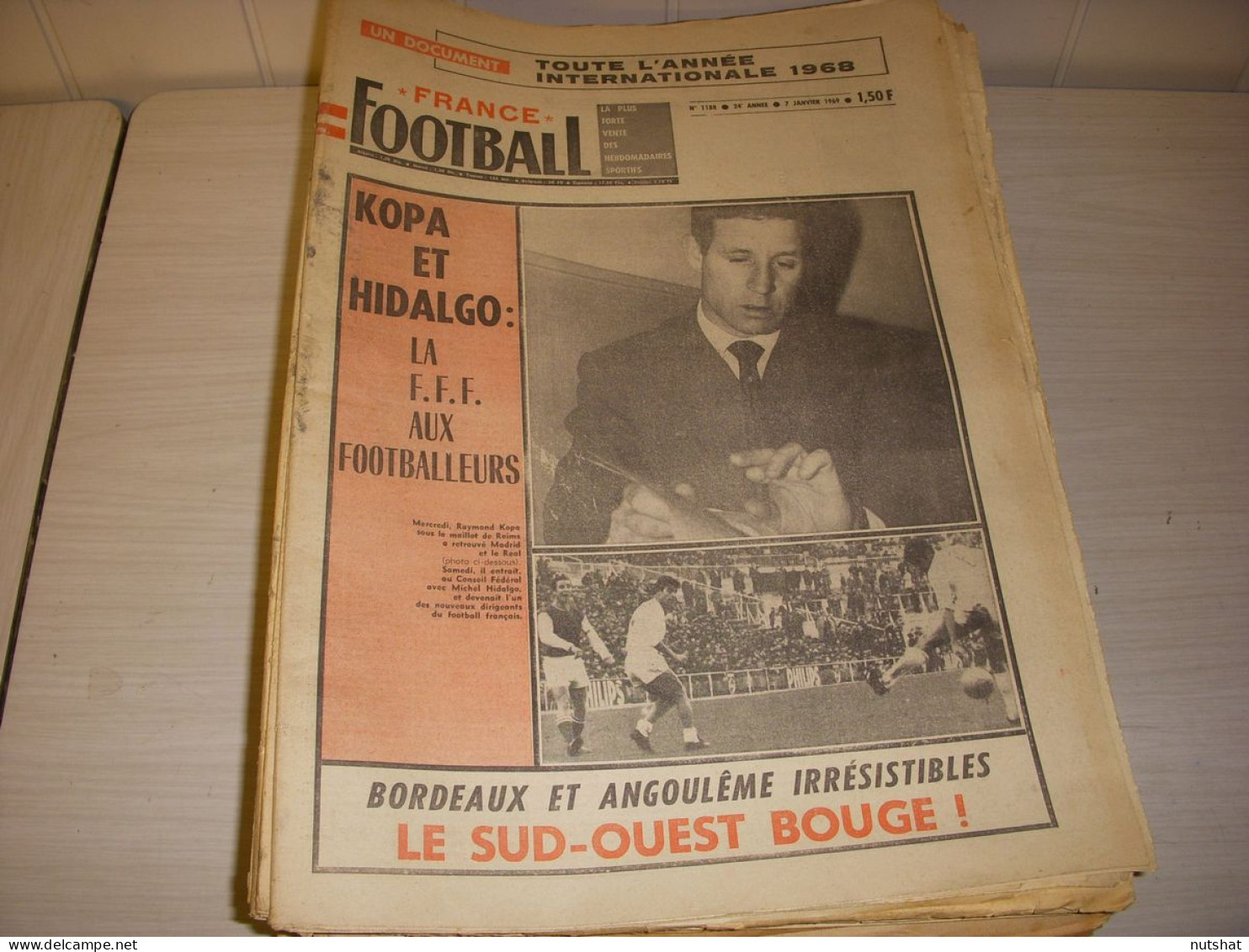 FRANCE FOOTBALL 1188 07.01.1969 DOCUMENT : L'ANNEE INTERNATIONALE 1968 MAGNUSSON - Andere & Zonder Classificatie